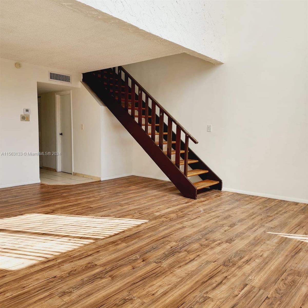 18051 NW 68th Ave K202, Hialeah, Florida 33015, 1 Bedroom Bedrooms, ,1 BathroomBathrooms,Residentiallease,For Rent,18051 NW 68th Ave K202,A11563133