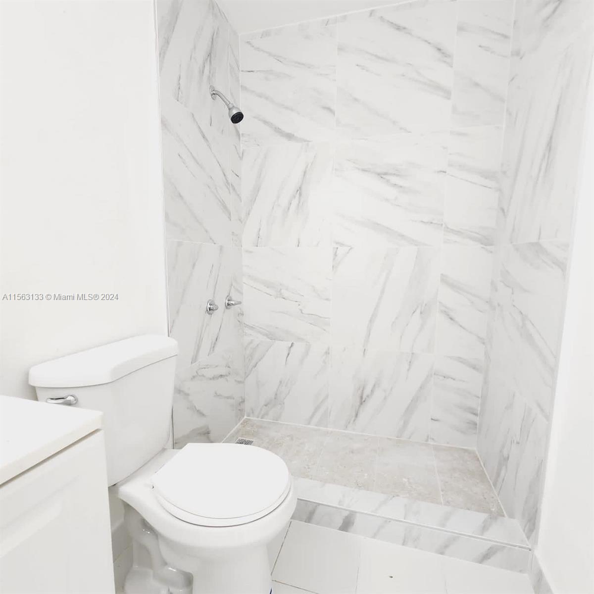 18051 NW 68th Ave K202, Hialeah, Florida 33015, 1 Bedroom Bedrooms, ,1 BathroomBathrooms,Residentiallease,For Rent,18051 NW 68th Ave K202,A11563133