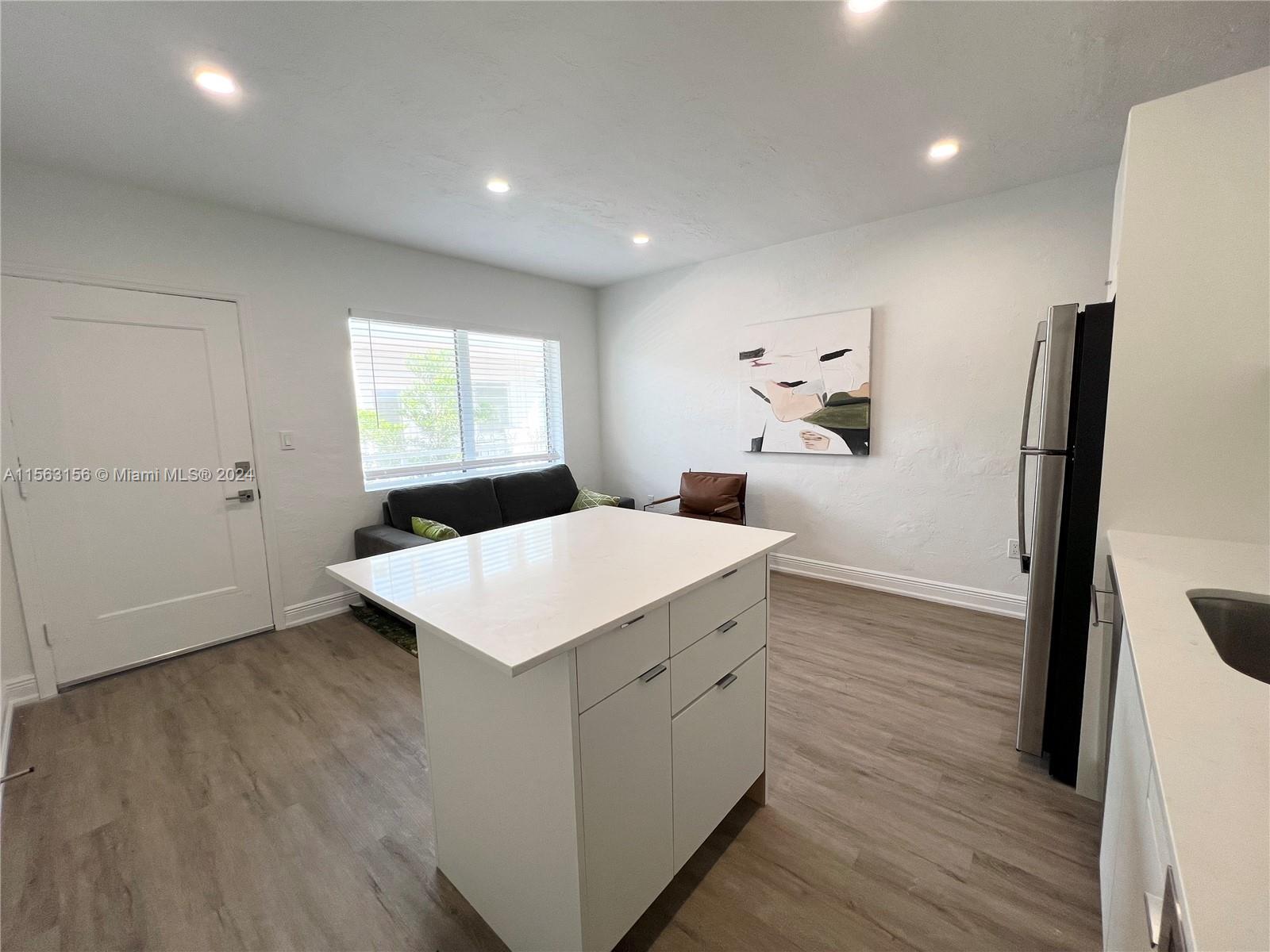 1351 Euclid Ave 14, Miami Beach, Florida 33139, 1 Bedroom Bedrooms, ,1 BathroomBathrooms,Residentiallease,For Rent,1351 Euclid Ave 14,A11563156