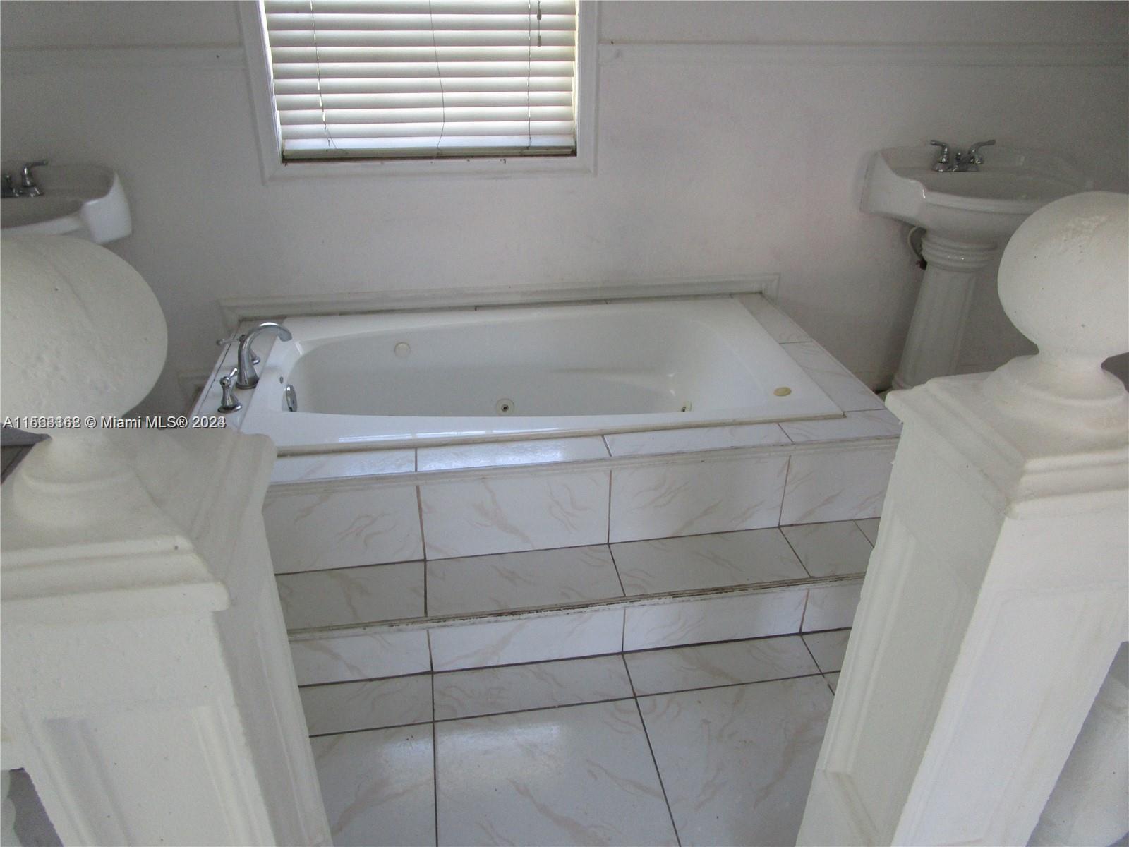 2437 Dewey St, Hollywood, Florida 33020, 5 Bedrooms Bedrooms, ,4 BathroomsBathrooms,Residential,For Sale,2437 Dewey St,A11563162