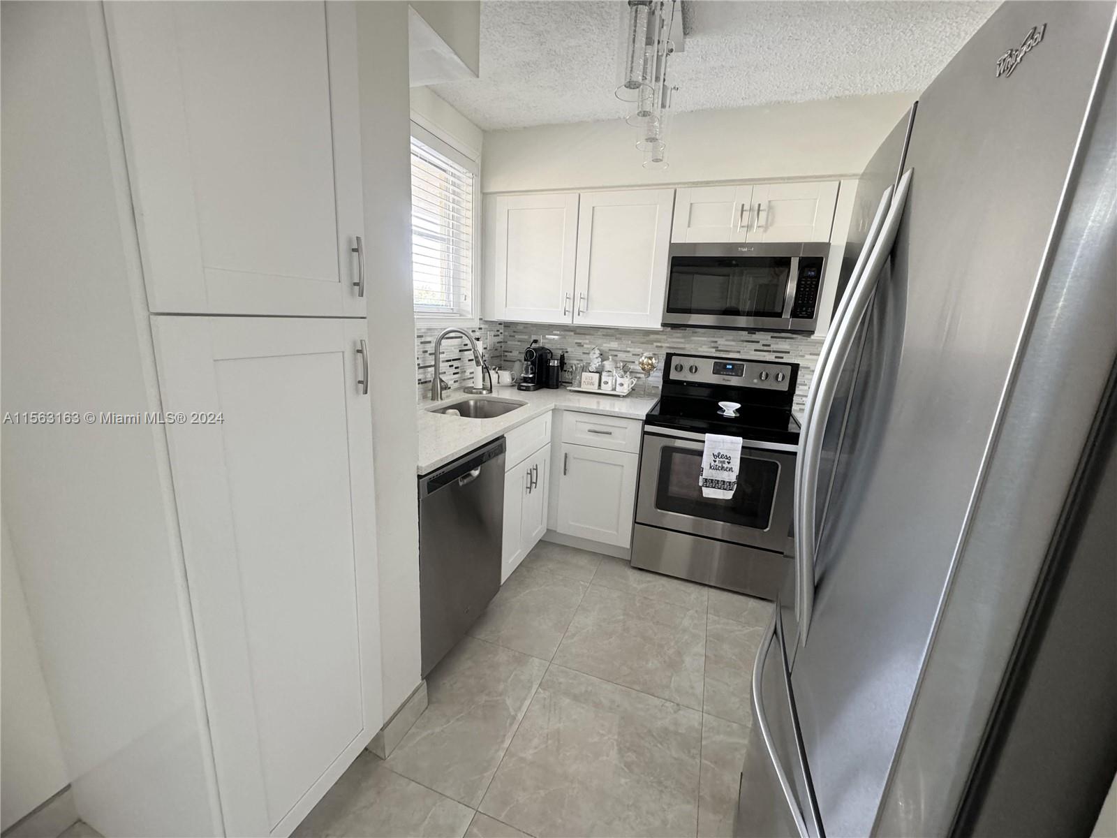 14961 SW 82nd Ln 21-301, Miami, Florida 33193, 1 Bedroom Bedrooms, ,1 BathroomBathrooms,Residentiallease,For Rent,14961 SW 82nd Ln 21-301,A11563163