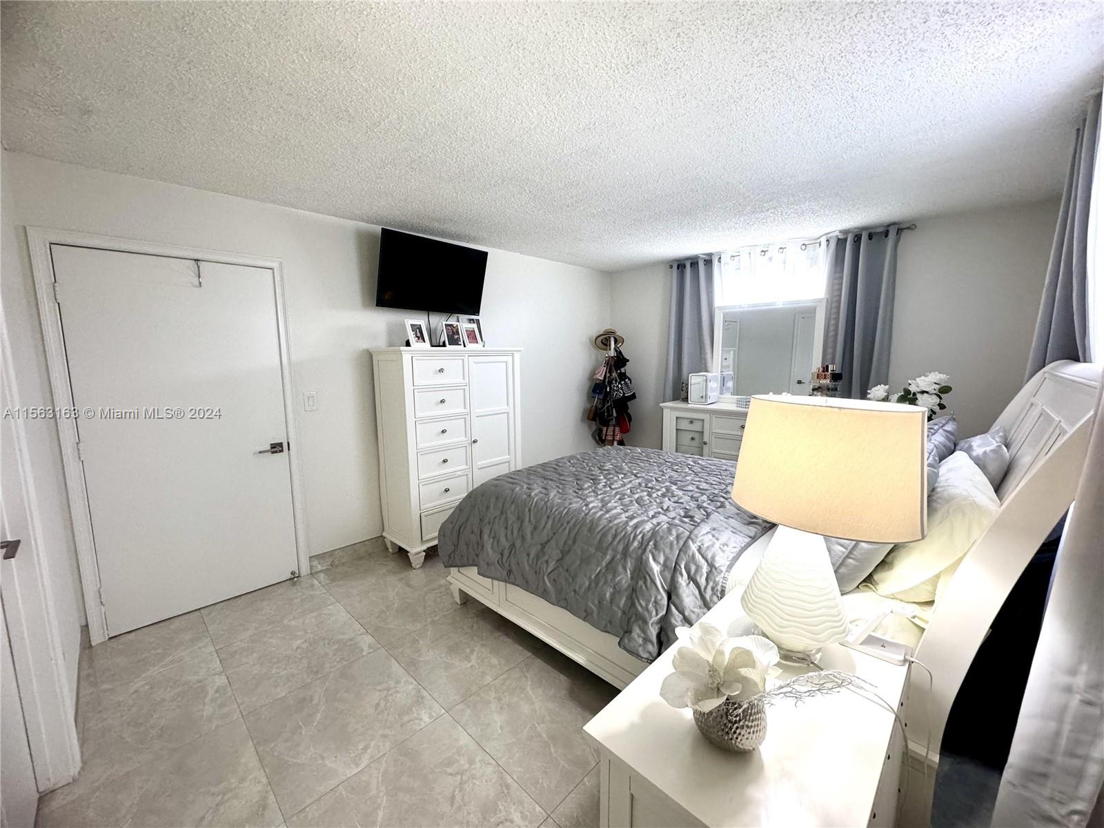 14961 SW 82nd Ln 21-301, Miami, Florida 33193, 1 Bedroom Bedrooms, ,1 BathroomBathrooms,Residentiallease,For Rent,14961 SW 82nd Ln 21-301,A11563163