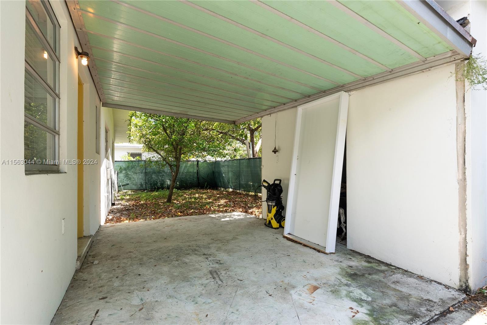 320 NE 55th Ter 320, Miami, Florida 33137, 2 Bedrooms Bedrooms, ,1 BathroomBathrooms,Residentiallease,For Rent,320 NE 55th Ter 320,A11563044