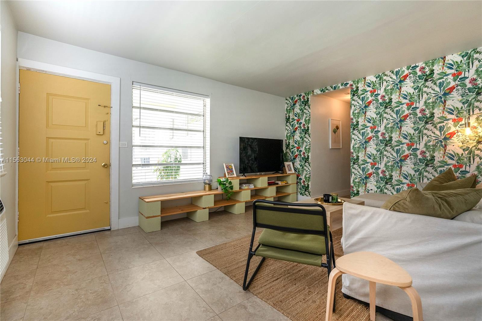 320 NE 55th Ter 320, Miami, Florida 33137, 2 Bedrooms Bedrooms, ,1 BathroomBathrooms,Residentiallease,For Rent,320 NE 55th Ter 320,A11563044