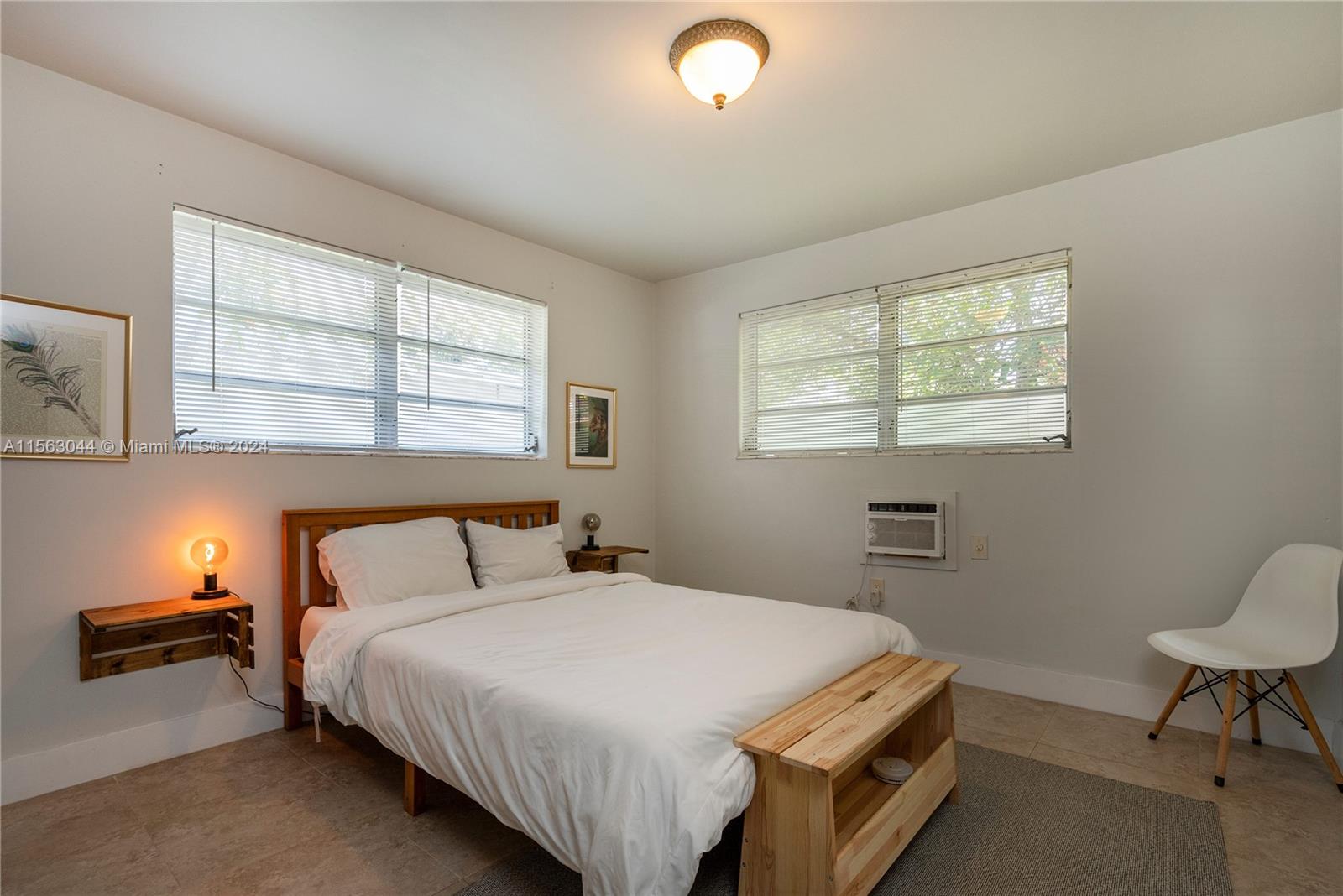 320 NE 55th Ter 320, Miami, Florida 33137, 2 Bedrooms Bedrooms, ,1 BathroomBathrooms,Residentiallease,For Rent,320 NE 55th Ter 320,A11563044