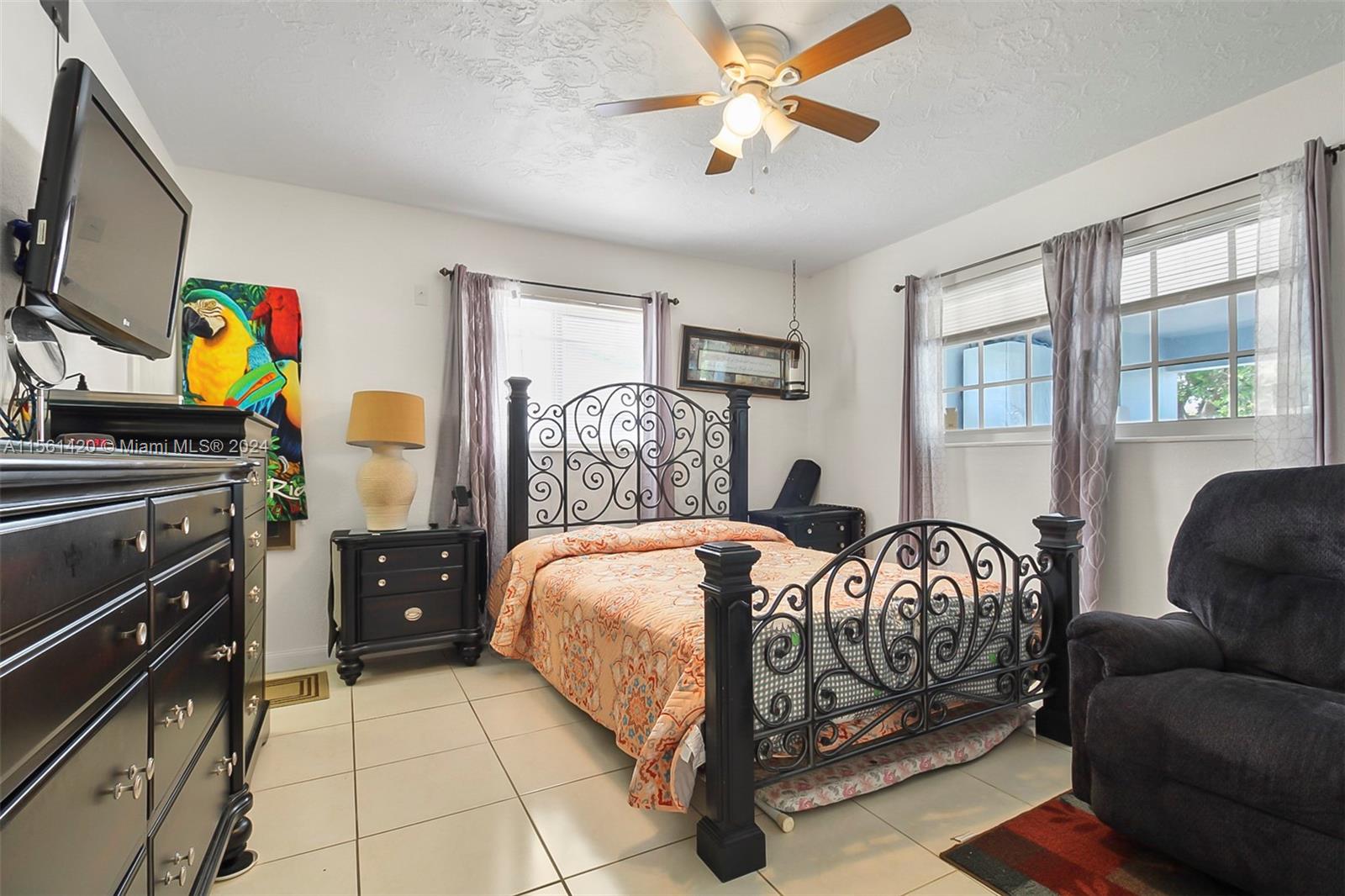 6800 SW 8th St, Pembroke Pines, Florida 33023, 3 Bedrooms Bedrooms, ,2 BathroomsBathrooms,Residential,For Sale,6800 SW 8th St,A11561420