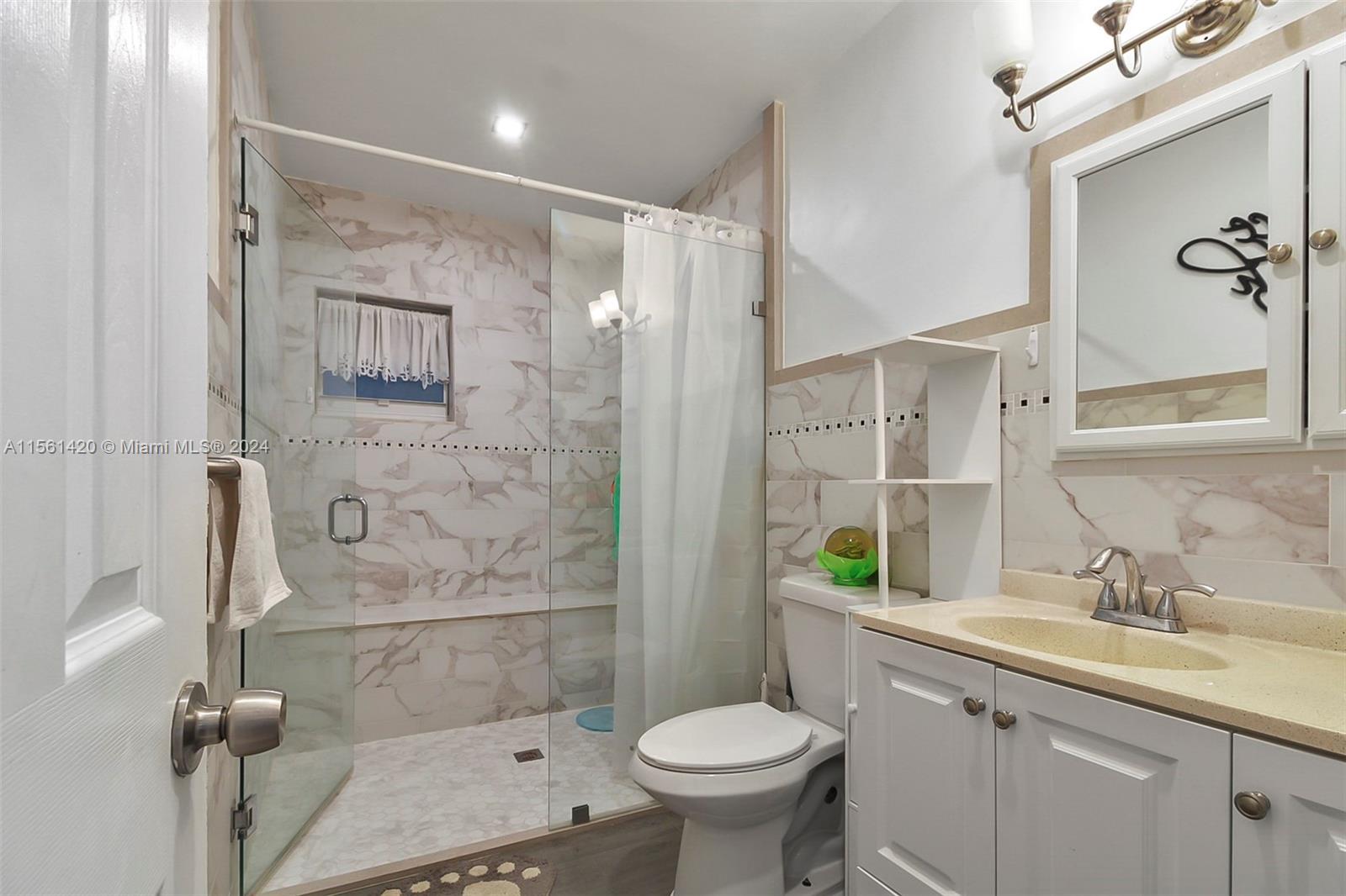 6800 SW 8th St, Pembroke Pines, Florida 33023, 3 Bedrooms Bedrooms, ,2 BathroomsBathrooms,Residential,For Sale,6800 SW 8th St,A11561420
