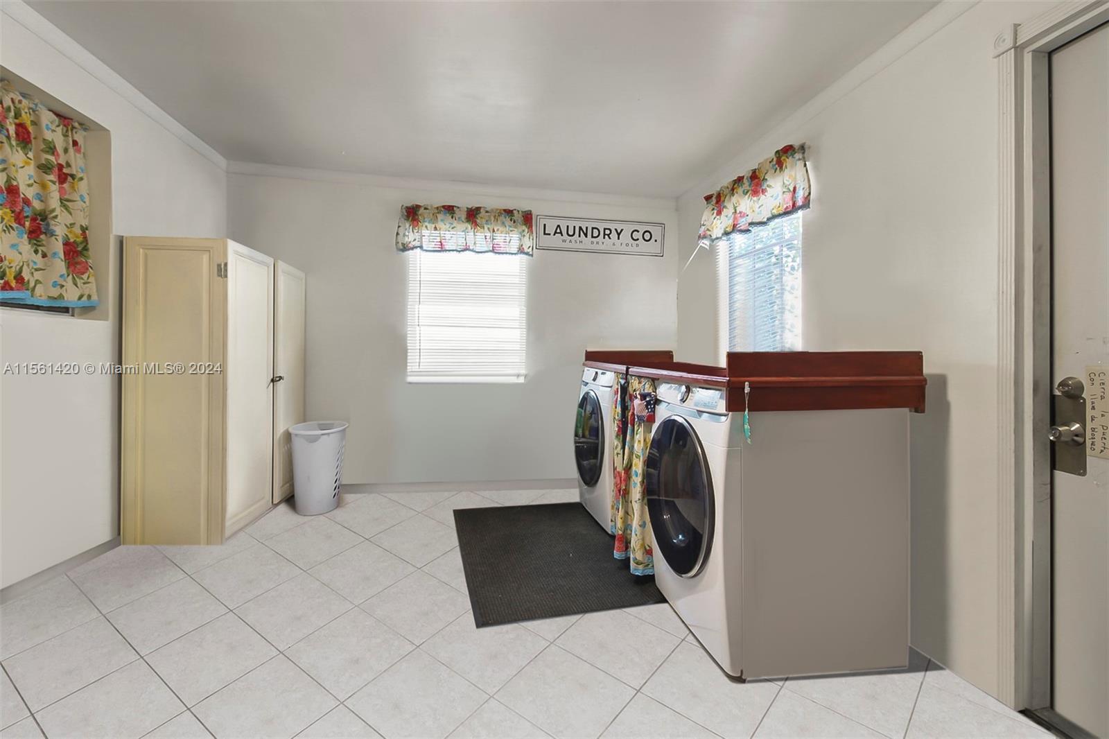 6800 SW 8th St, Pembroke Pines, Florida 33023, 3 Bedrooms Bedrooms, ,2 BathroomsBathrooms,Residential,For Sale,6800 SW 8th St,A11561420