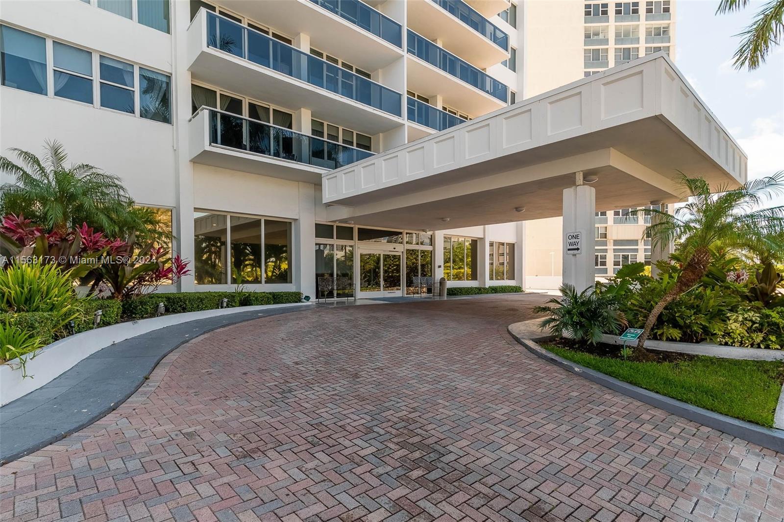 3140 S Ocean Dr 711, Hallandale Beach, Florida 33009, 2 Bedrooms Bedrooms, ,2 BathroomsBathrooms,Residentiallease,For Rent,3140 S Ocean Dr 711,A11563173