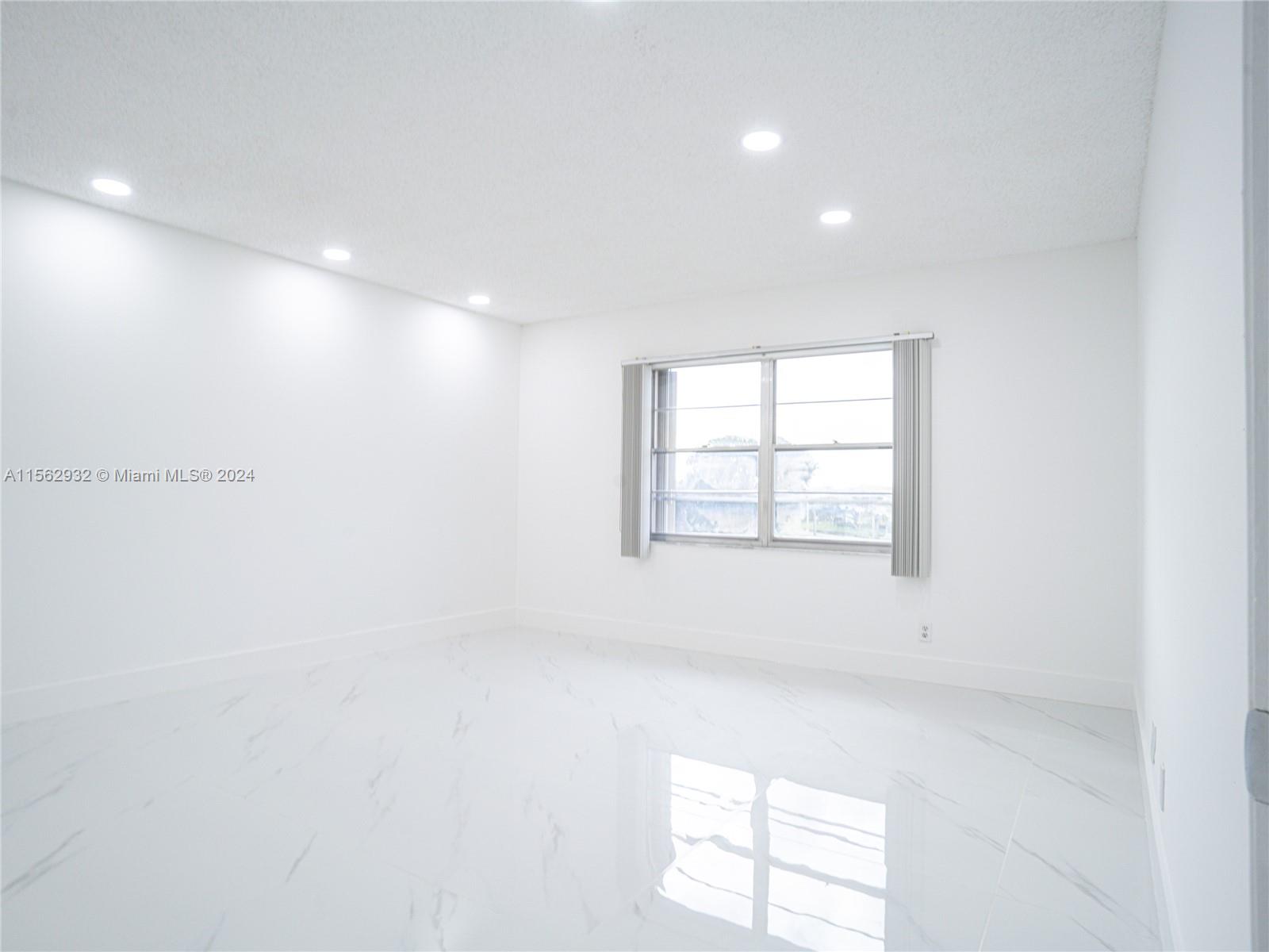 12950 SW 7th Ct 412A, Pembroke Pines, Florida 33027, 2 Bedrooms Bedrooms, ,2 BathroomsBathrooms,Residential,For Sale,12950 SW 7th Ct 412A,A11562932