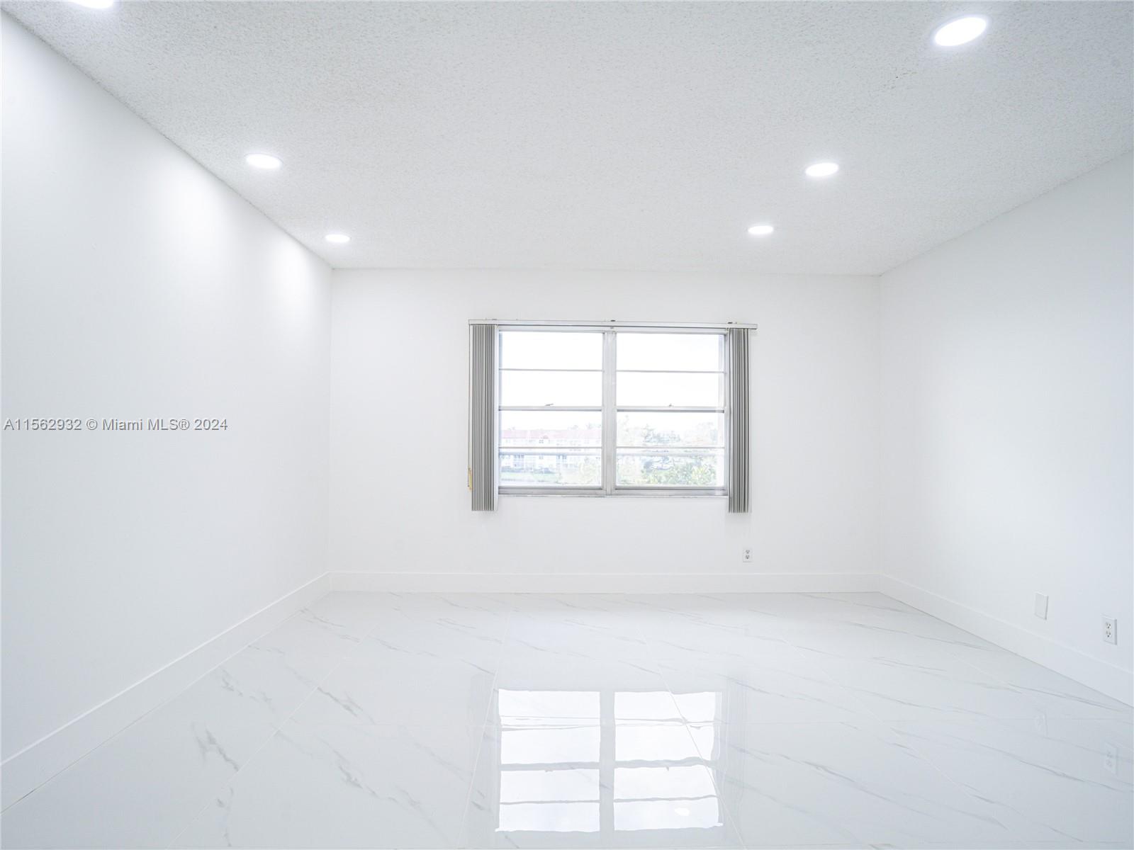 12950 SW 7th Ct 412A, Pembroke Pines, Florida 33027, 2 Bedrooms Bedrooms, ,2 BathroomsBathrooms,Residential,For Sale,12950 SW 7th Ct 412A,A11562932