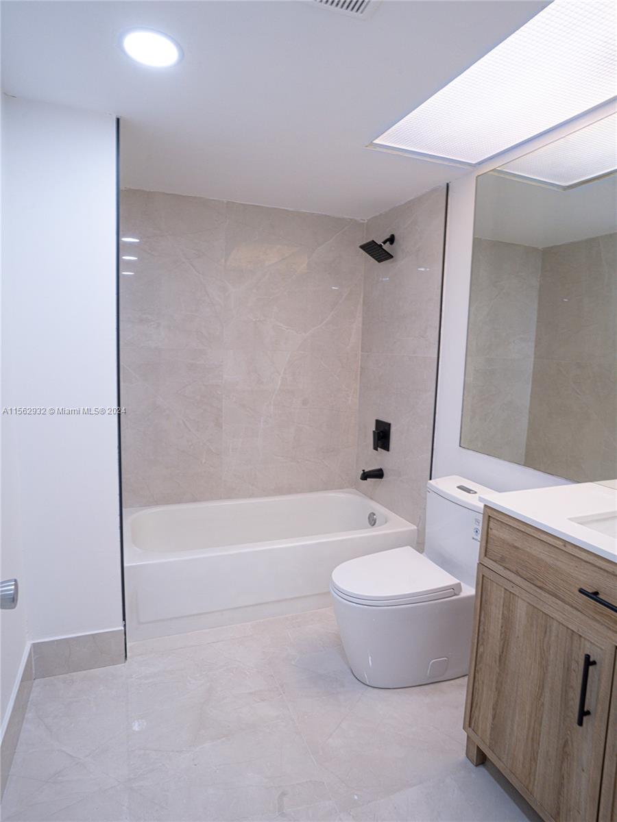 12950 SW 7th Ct 412A, Pembroke Pines, Florida 33027, 2 Bedrooms Bedrooms, ,2 BathroomsBathrooms,Residential,For Sale,12950 SW 7th Ct 412A,A11562932