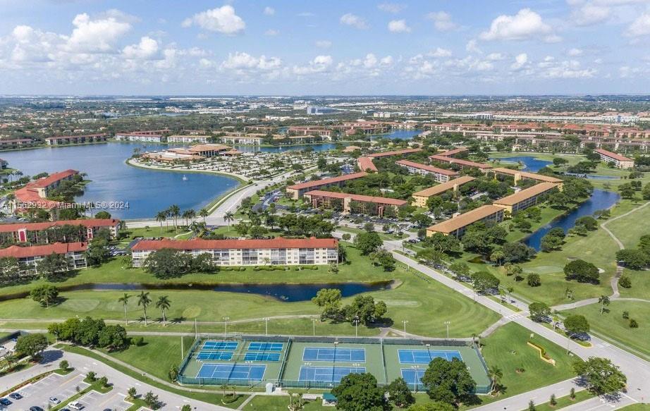 12950 SW 7th Ct 412A, Pembroke Pines, Florida 33027, 2 Bedrooms Bedrooms, ,2 BathroomsBathrooms,Residential,For Sale,12950 SW 7th Ct 412A,A11562932