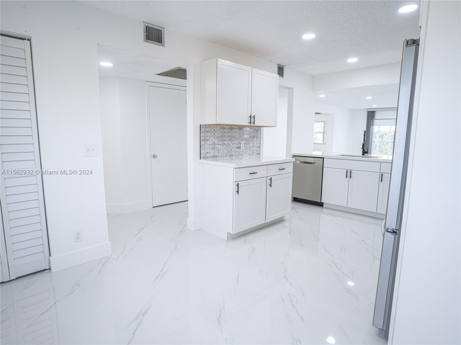12950 SW 7th Ct 412A, Pembroke Pines, Florida 33027, 2 Bedrooms Bedrooms, ,2 BathroomsBathrooms,Residential,For Sale,12950 SW 7th Ct 412A,A11562932