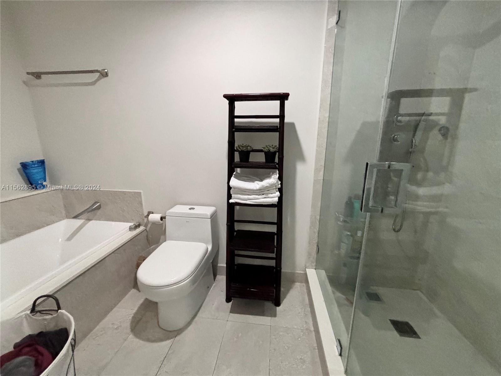 488 NE 18th St 1904, Miami, Florida 33132, 1 Bedroom Bedrooms, ,1 BathroomBathrooms,Residential,For Sale,488 NE 18th St 1904,A11562895