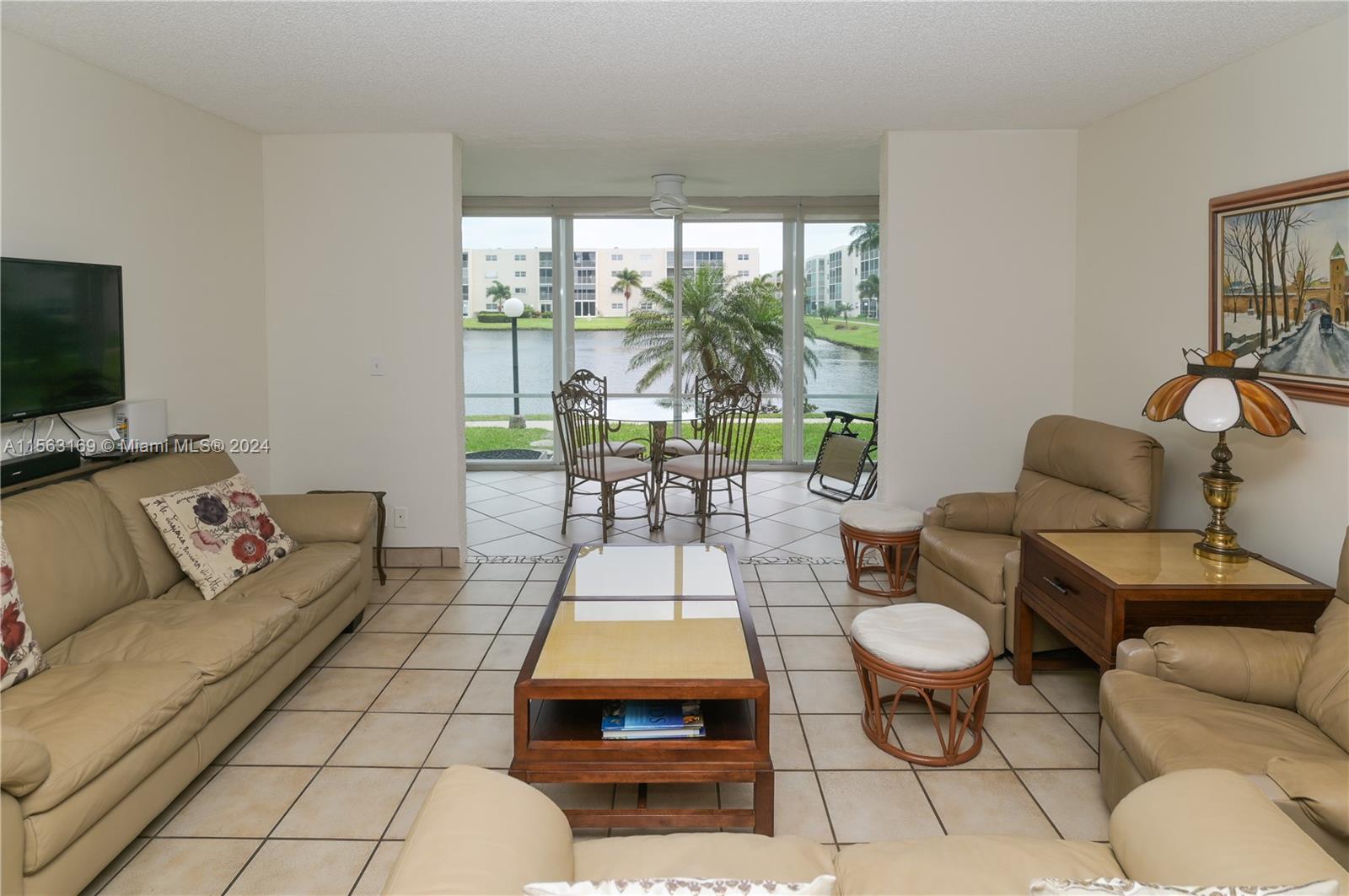 1025 SE 3rd Ave 107, Dania Beach, Florida 33004, 2 Bedrooms Bedrooms, ,2 BathroomsBathrooms,Residential,For Sale,1025 SE 3rd Ave 107,A11563169