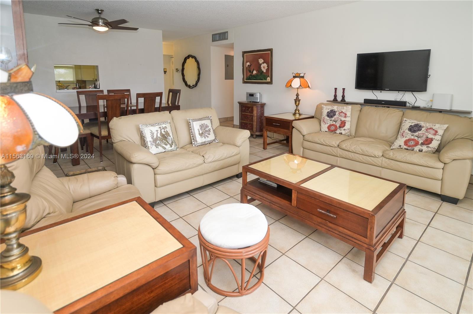 1025 SE 3rd Ave 107, Dania Beach, Florida 33004, 2 Bedrooms Bedrooms, ,2 BathroomsBathrooms,Residential,For Sale,1025 SE 3rd Ave 107,A11563169