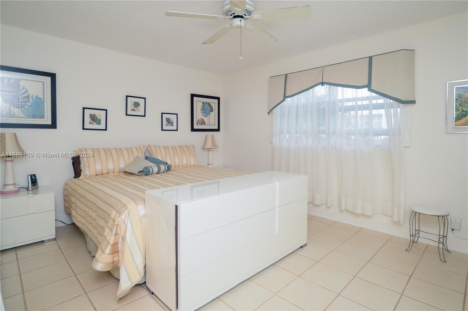 1025 SE 3rd Ave 107, Dania Beach, Florida 33004, 2 Bedrooms Bedrooms, ,2 BathroomsBathrooms,Residential,For Sale,1025 SE 3rd Ave 107,A11563169