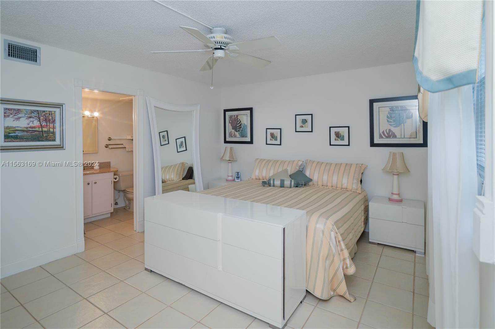 1025 SE 3rd Ave 107, Dania Beach, Florida 33004, 2 Bedrooms Bedrooms, ,2 BathroomsBathrooms,Residential,For Sale,1025 SE 3rd Ave 107,A11563169