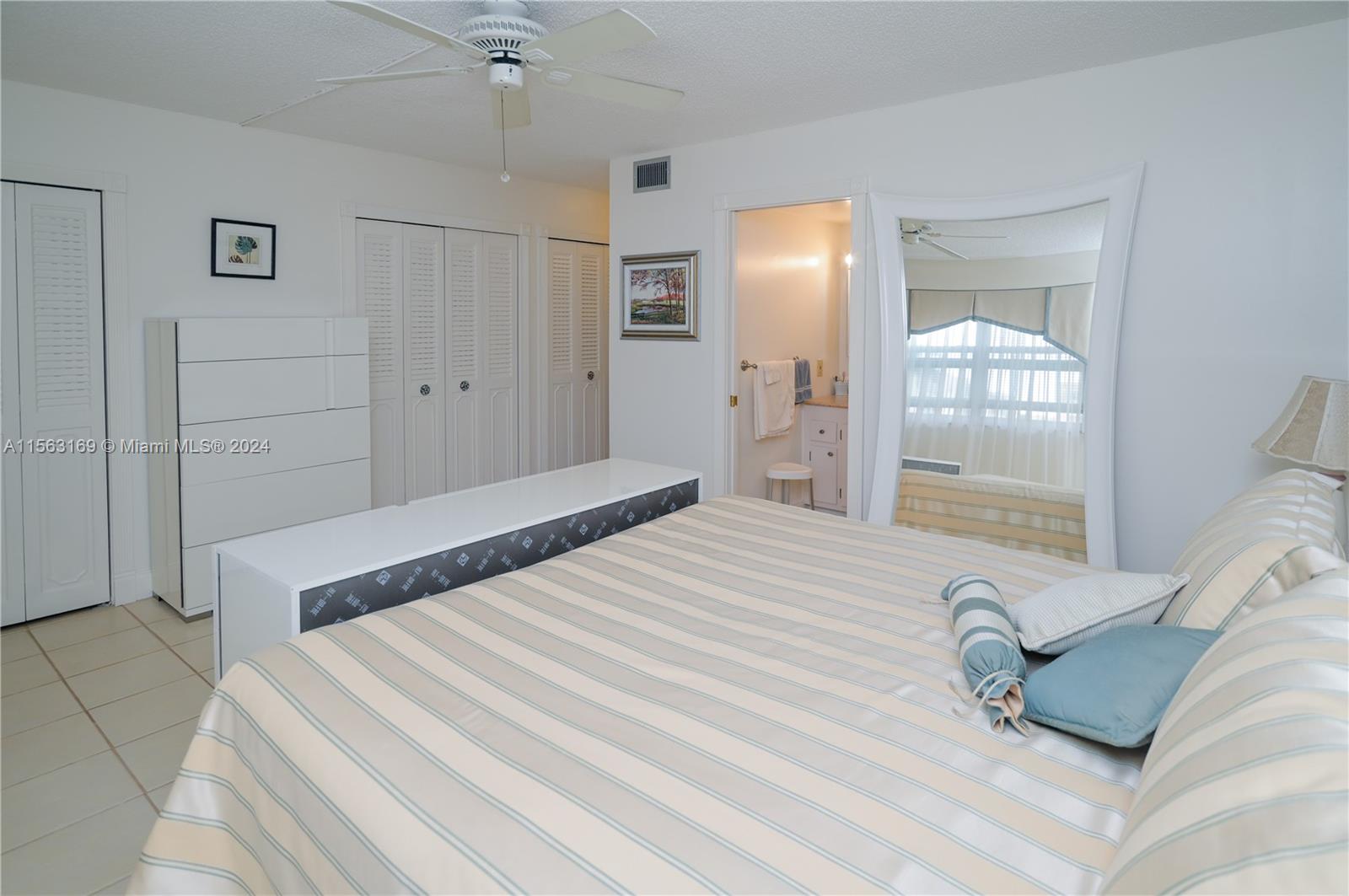 1025 SE 3rd Ave 107, Dania Beach, Florida 33004, 2 Bedrooms Bedrooms, ,2 BathroomsBathrooms,Residential,For Sale,1025 SE 3rd Ave 107,A11563169