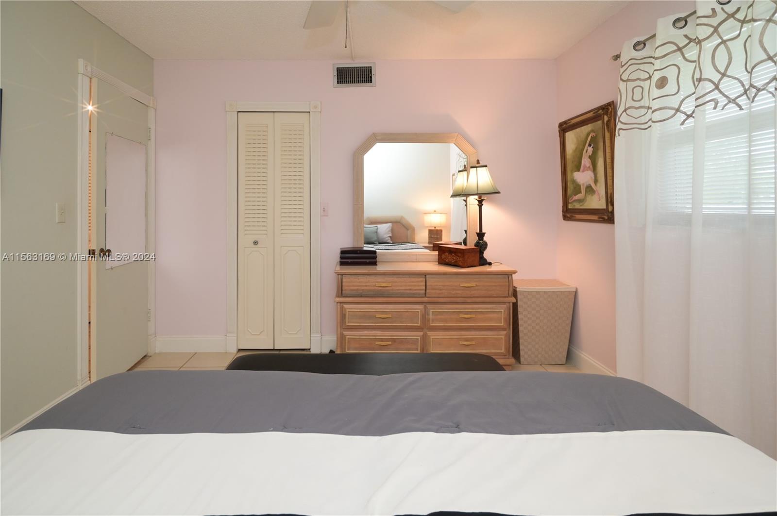 1025 SE 3rd Ave 107, Dania Beach, Florida 33004, 2 Bedrooms Bedrooms, ,2 BathroomsBathrooms,Residential,For Sale,1025 SE 3rd Ave 107,A11563169