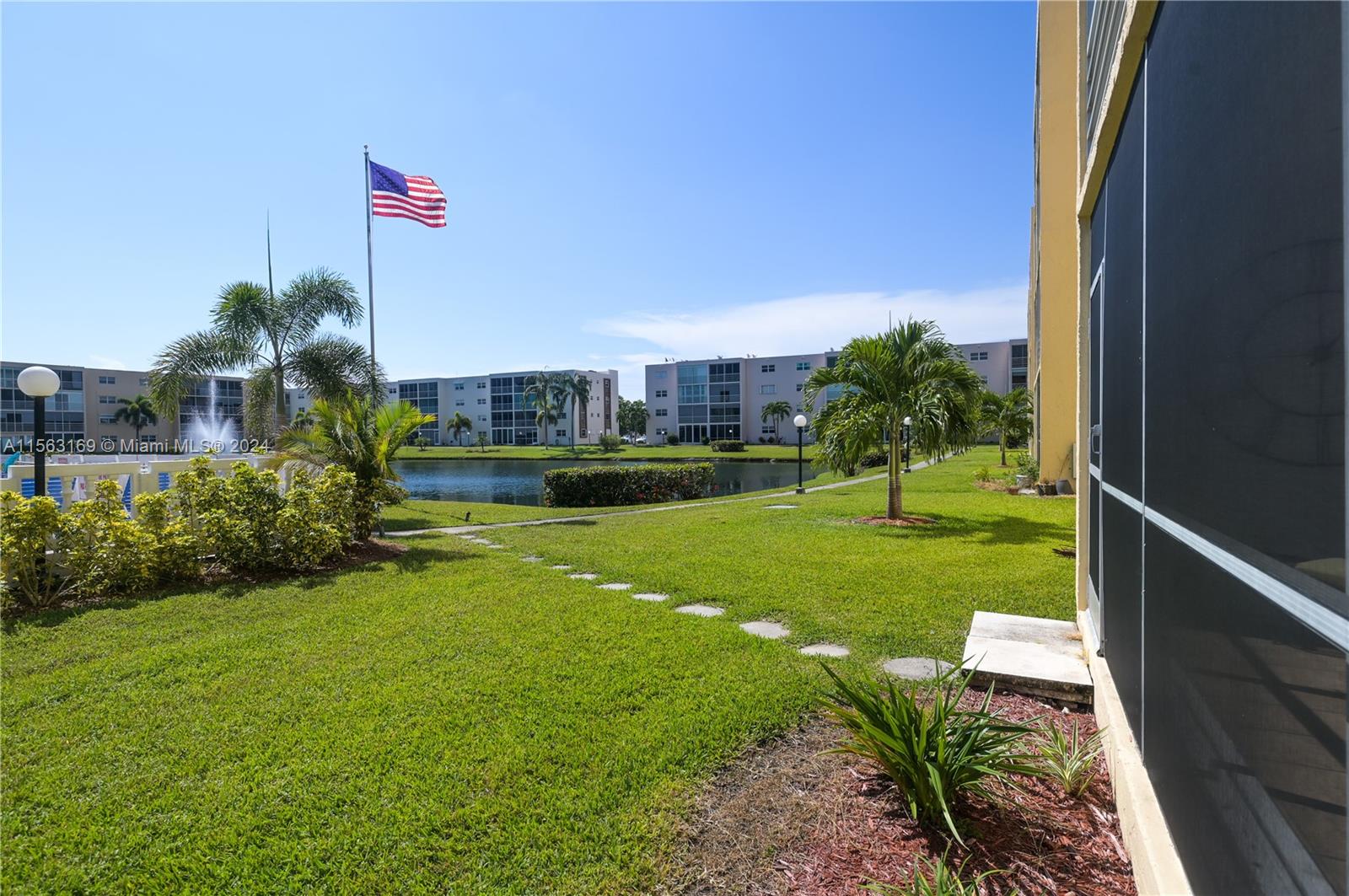1025 SE 3rd Ave 107, Dania Beach, Florida 33004, 2 Bedrooms Bedrooms, ,2 BathroomsBathrooms,Residential,For Sale,1025 SE 3rd Ave 107,A11563169