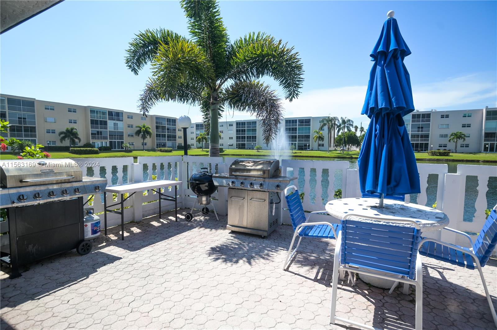 1025 SE 3rd Ave 107, Dania Beach, Florida 33004, 2 Bedrooms Bedrooms, ,2 BathroomsBathrooms,Residential,For Sale,1025 SE 3rd Ave 107,A11563169