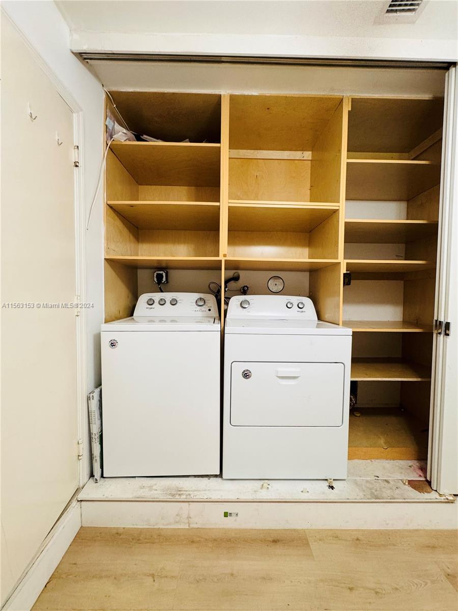 5081 NW 116th Ct, Doral, Florida 33178, 3 Bedrooms Bedrooms, ,2 BathroomsBathrooms,Residentiallease,For Rent,5081 NW 116th Ct,A11563153