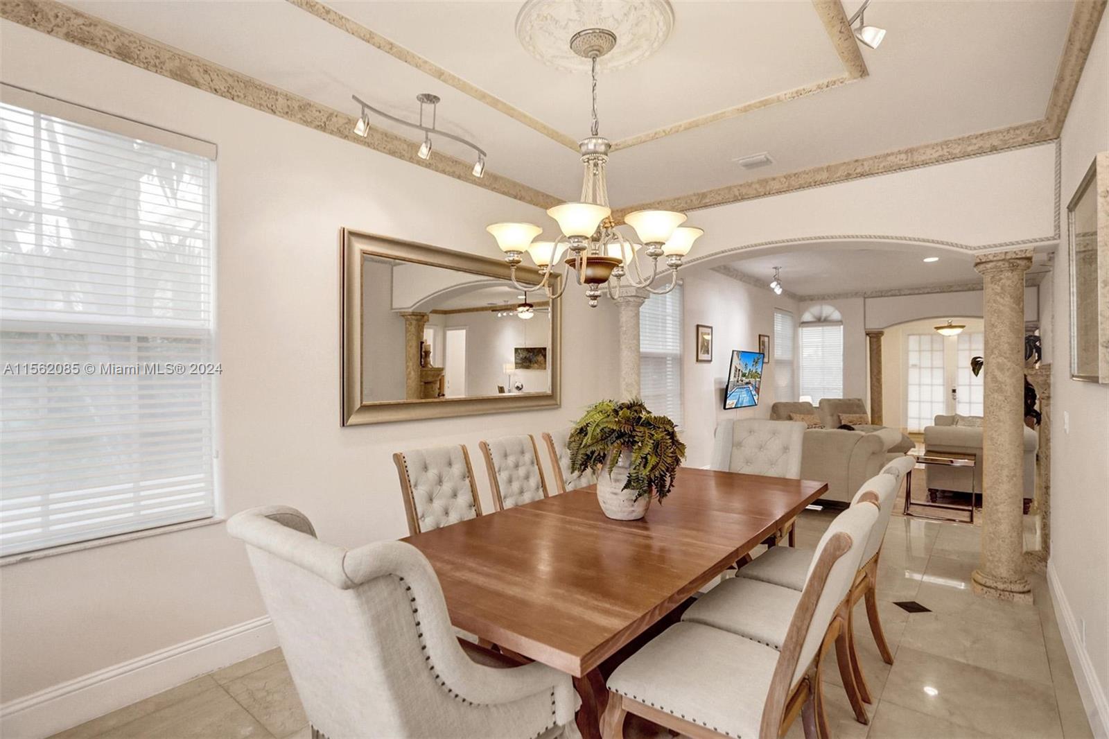 832 Hollywood Blvd 832, Hollywood, Florida 33019, 4 Bedrooms Bedrooms, ,5 BathroomsBathrooms,Residentiallease,For Rent,832 Hollywood Blvd 832,A11562085