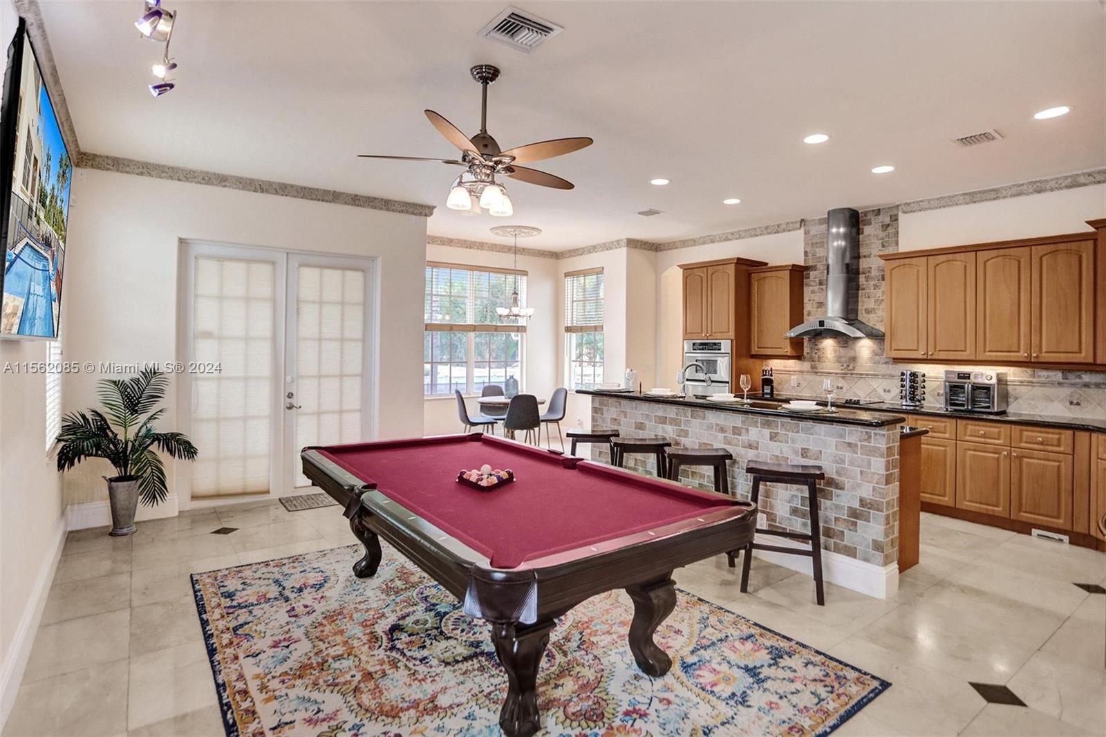 832 Hollywood Blvd 832, Hollywood, Florida 33019, 4 Bedrooms Bedrooms, ,5 BathroomsBathrooms,Residentiallease,For Rent,832 Hollywood Blvd 832,A11562085