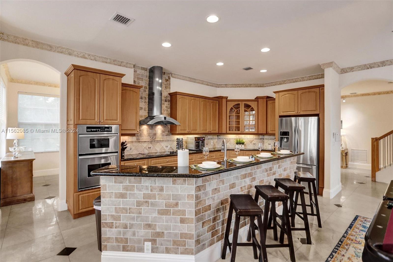 832 Hollywood Blvd 832, Hollywood, Florida 33019, 4 Bedrooms Bedrooms, ,5 BathroomsBathrooms,Residentiallease,For Rent,832 Hollywood Blvd 832,A11562085