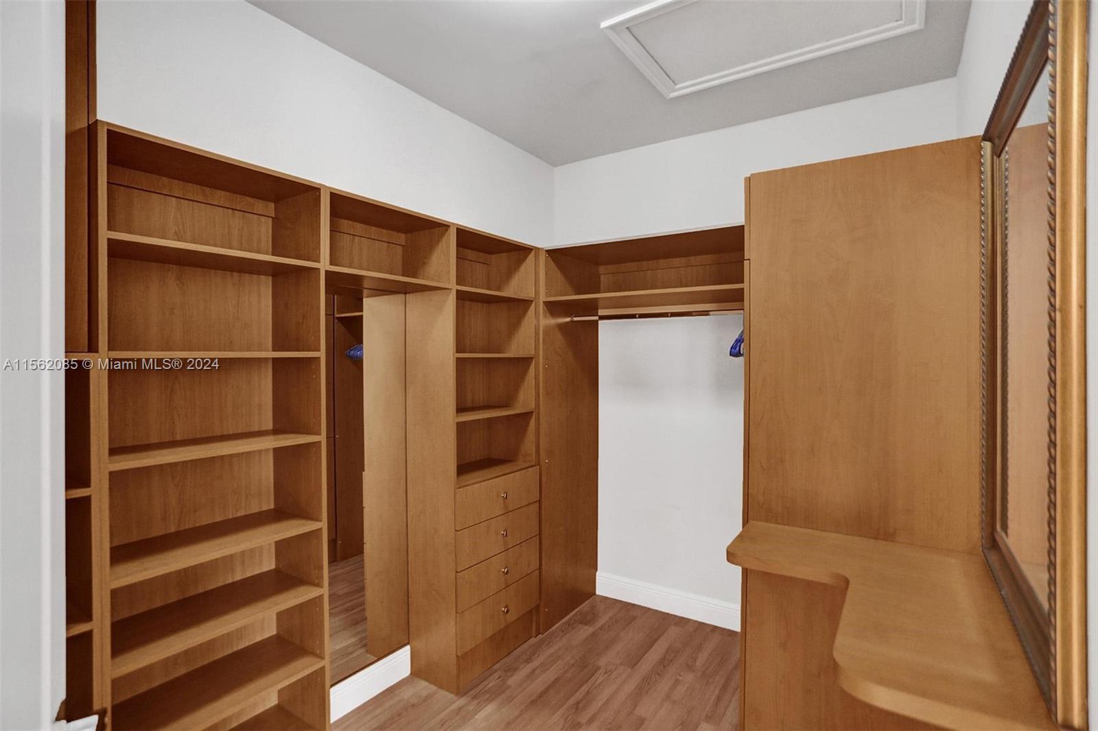 832 Hollywood Blvd 832, Hollywood, Florida 33019, 4 Bedrooms Bedrooms, ,5 BathroomsBathrooms,Residentiallease,For Rent,832 Hollywood Blvd 832,A11562085