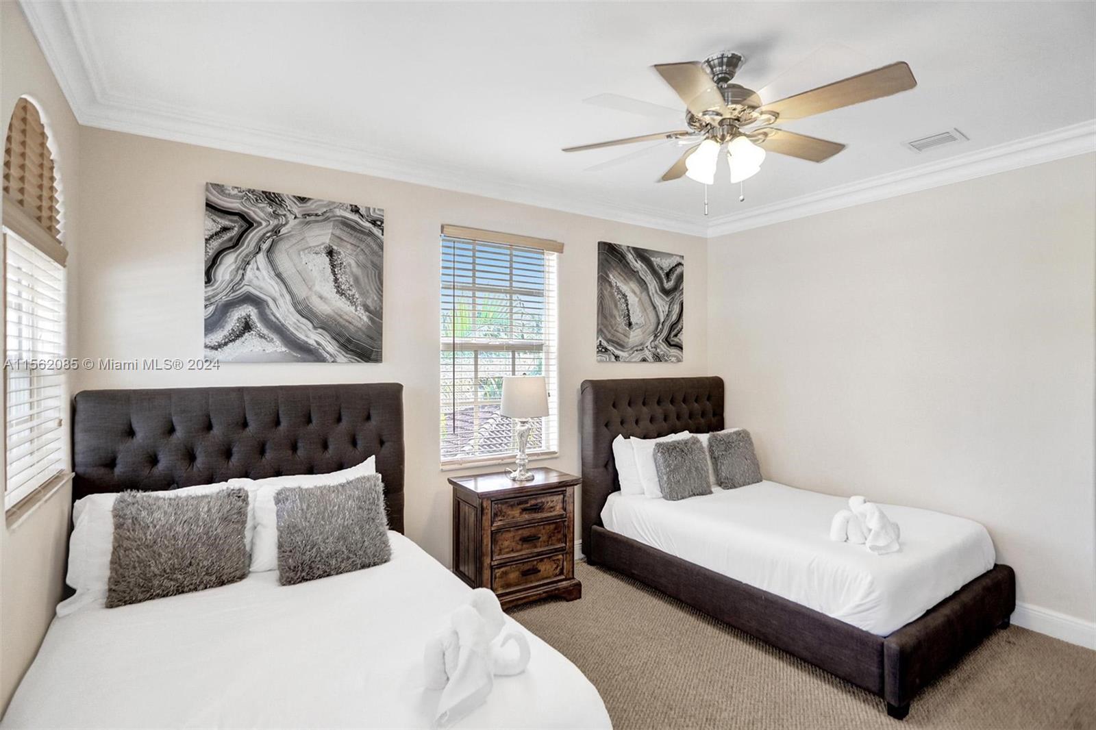 832 Hollywood Blvd 832, Hollywood, Florida 33019, 4 Bedrooms Bedrooms, ,5 BathroomsBathrooms,Residentiallease,For Rent,832 Hollywood Blvd 832,A11562085