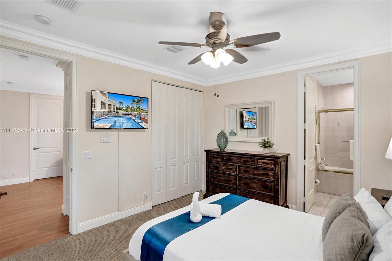 832 Hollywood Blvd 832, Hollywood, Florida 33019, 4 Bedrooms Bedrooms, ,5 BathroomsBathrooms,Residentiallease,For Rent,832 Hollywood Blvd 832,A11562085