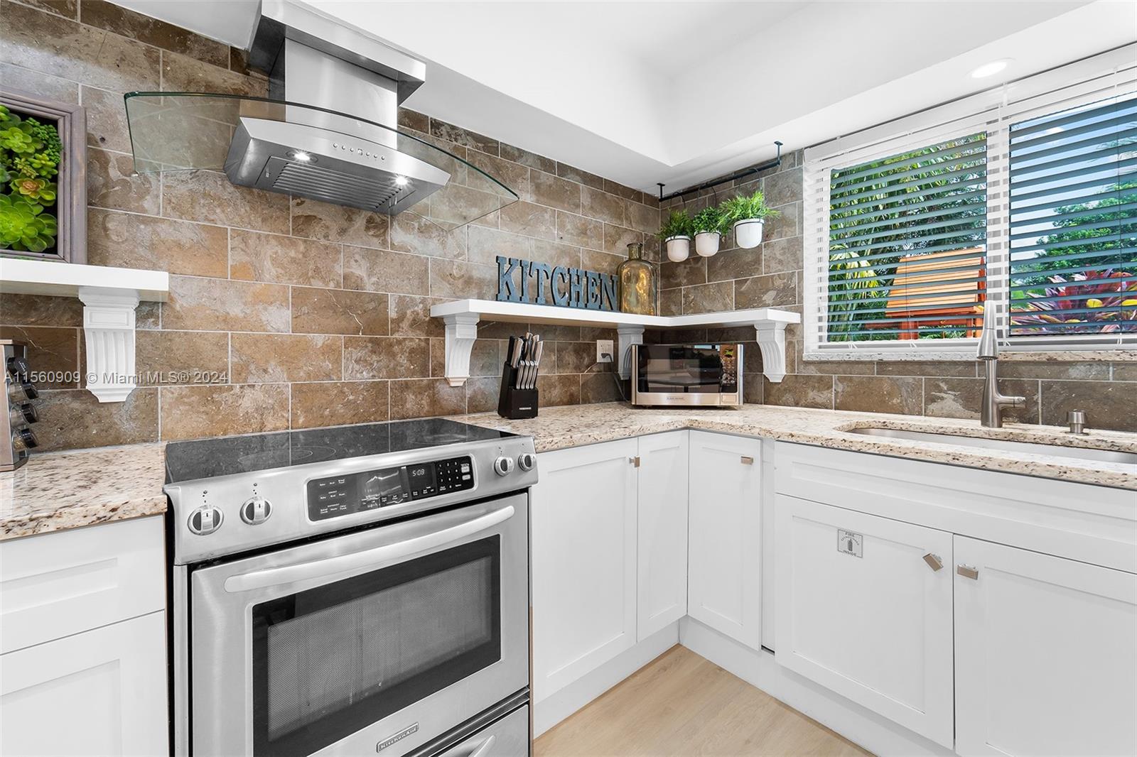 1305 Dewey St 1305, Hollywood, Florida 33019, 4 Bedrooms Bedrooms, ,3 BathroomsBathrooms,Residentiallease,For Rent,1305 Dewey St 1305,A11560909