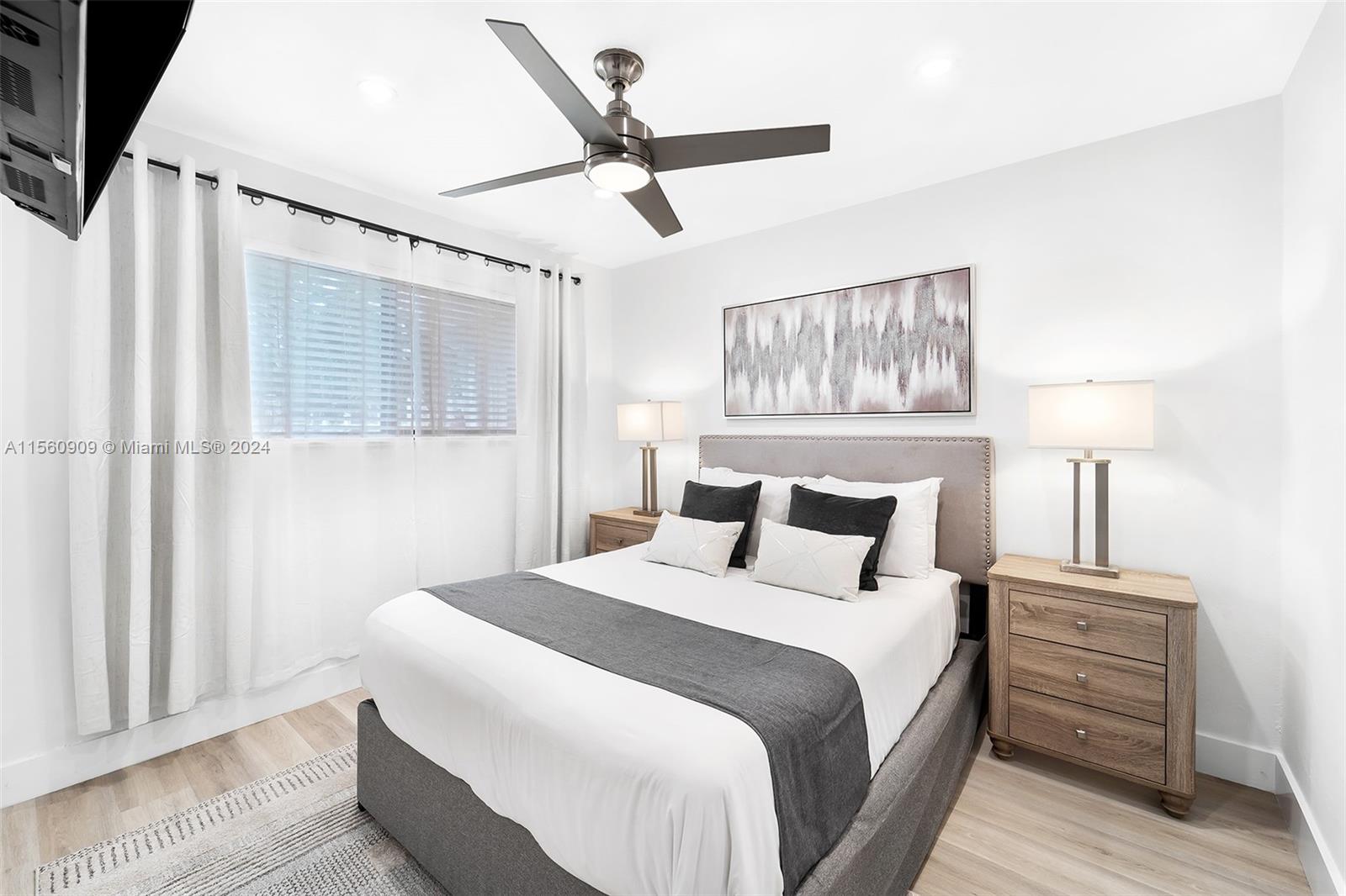 1305 Dewey St 1305, Hollywood, Florida 33019, 4 Bedrooms Bedrooms, ,3 BathroomsBathrooms,Residentiallease,For Rent,1305 Dewey St 1305,A11560909