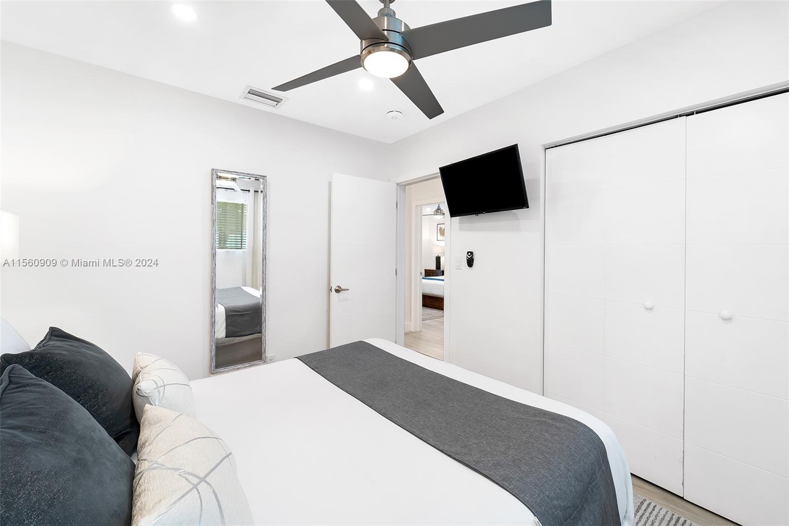 1305 Dewey St 1305, Hollywood, Florida 33019, 4 Bedrooms Bedrooms, ,3 BathroomsBathrooms,Residentiallease,For Rent,1305 Dewey St 1305,A11560909