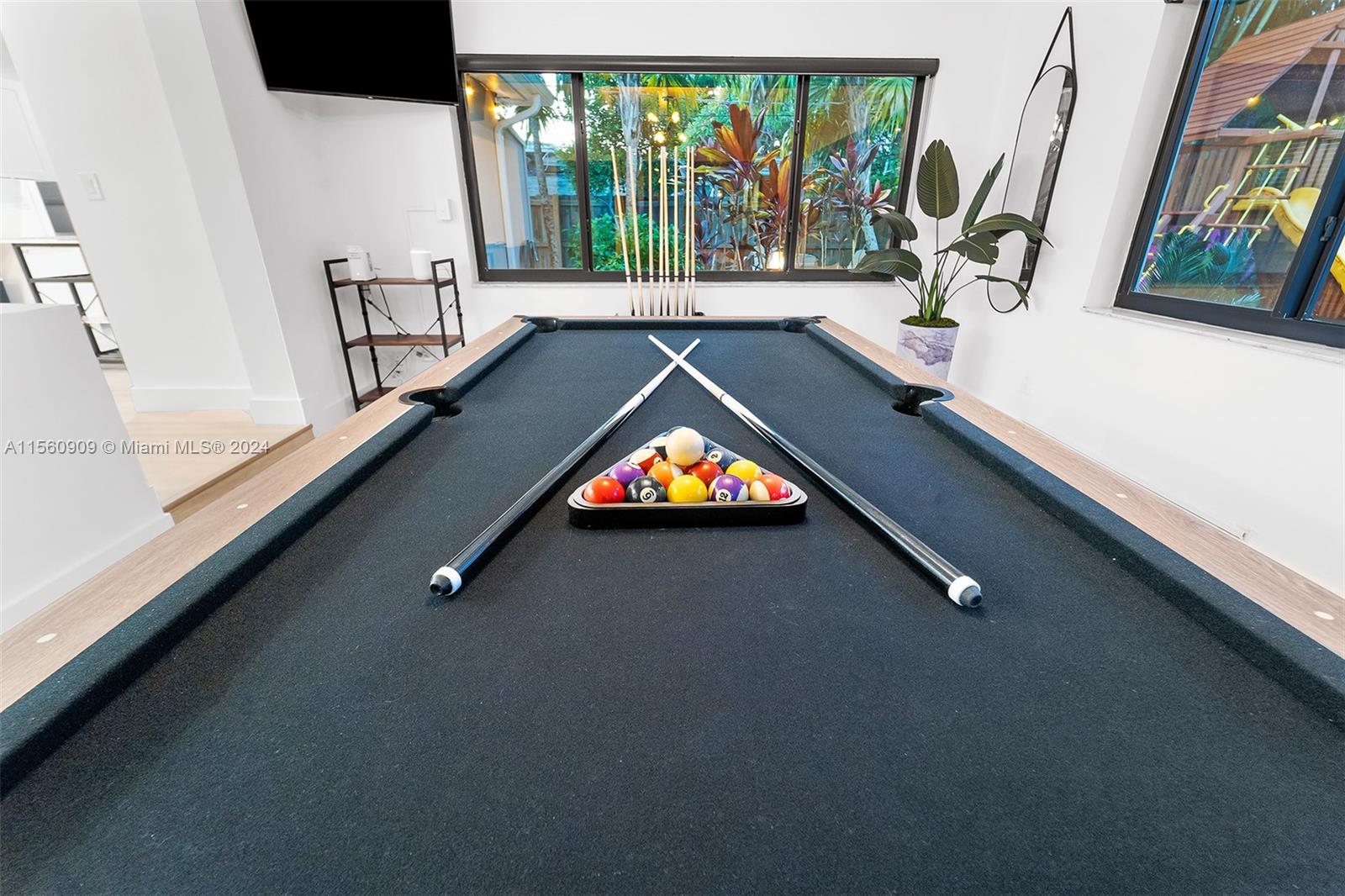 1305 Dewey St 1305, Hollywood, Florida 33019, 4 Bedrooms Bedrooms, ,3 BathroomsBathrooms,Residentiallease,For Rent,1305 Dewey St 1305,A11560909