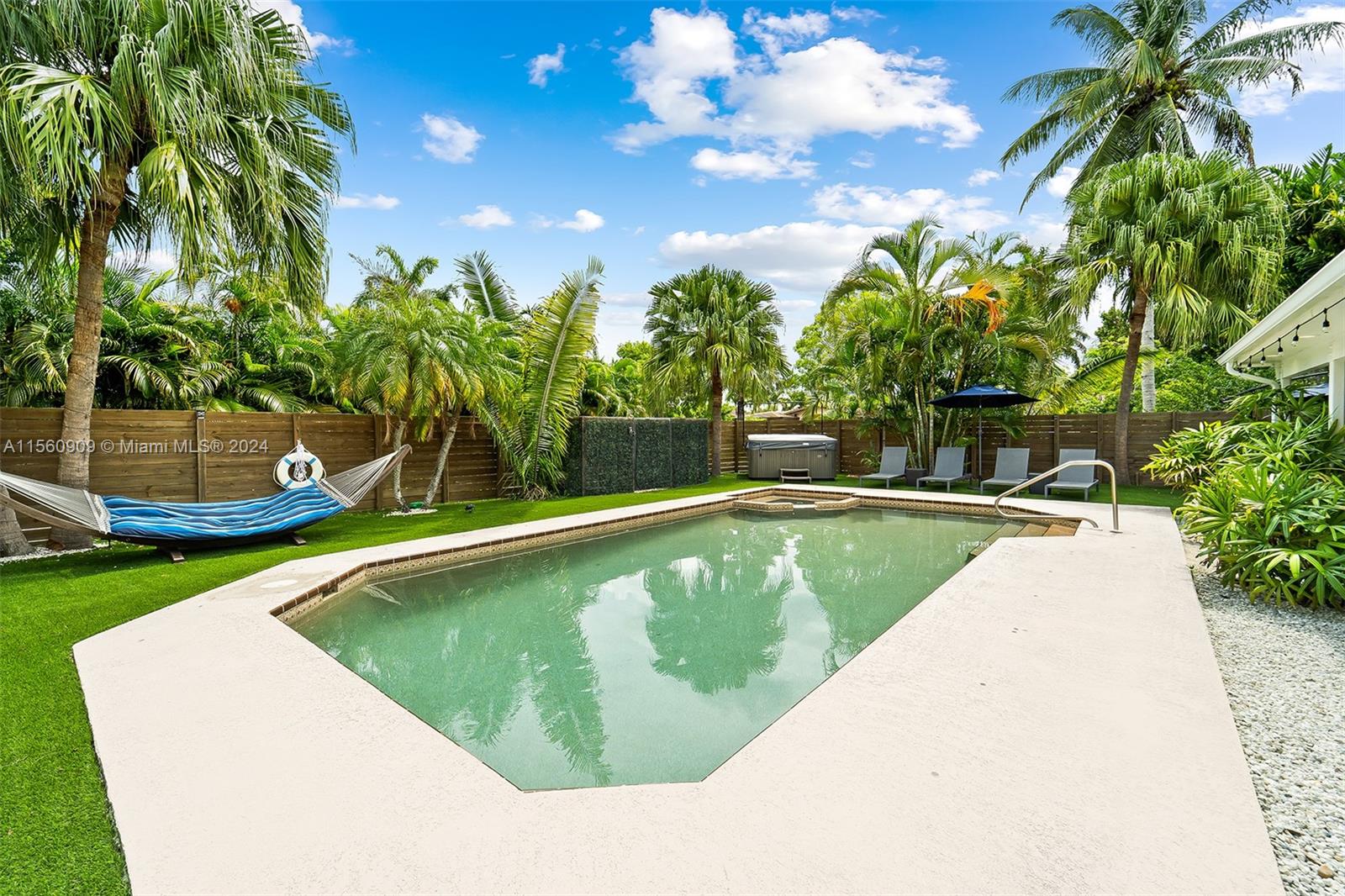 1305 Dewey St 1305, Hollywood, Florida 33019, 4 Bedrooms Bedrooms, ,3 BathroomsBathrooms,Residentiallease,For Rent,1305 Dewey St 1305,A11560909