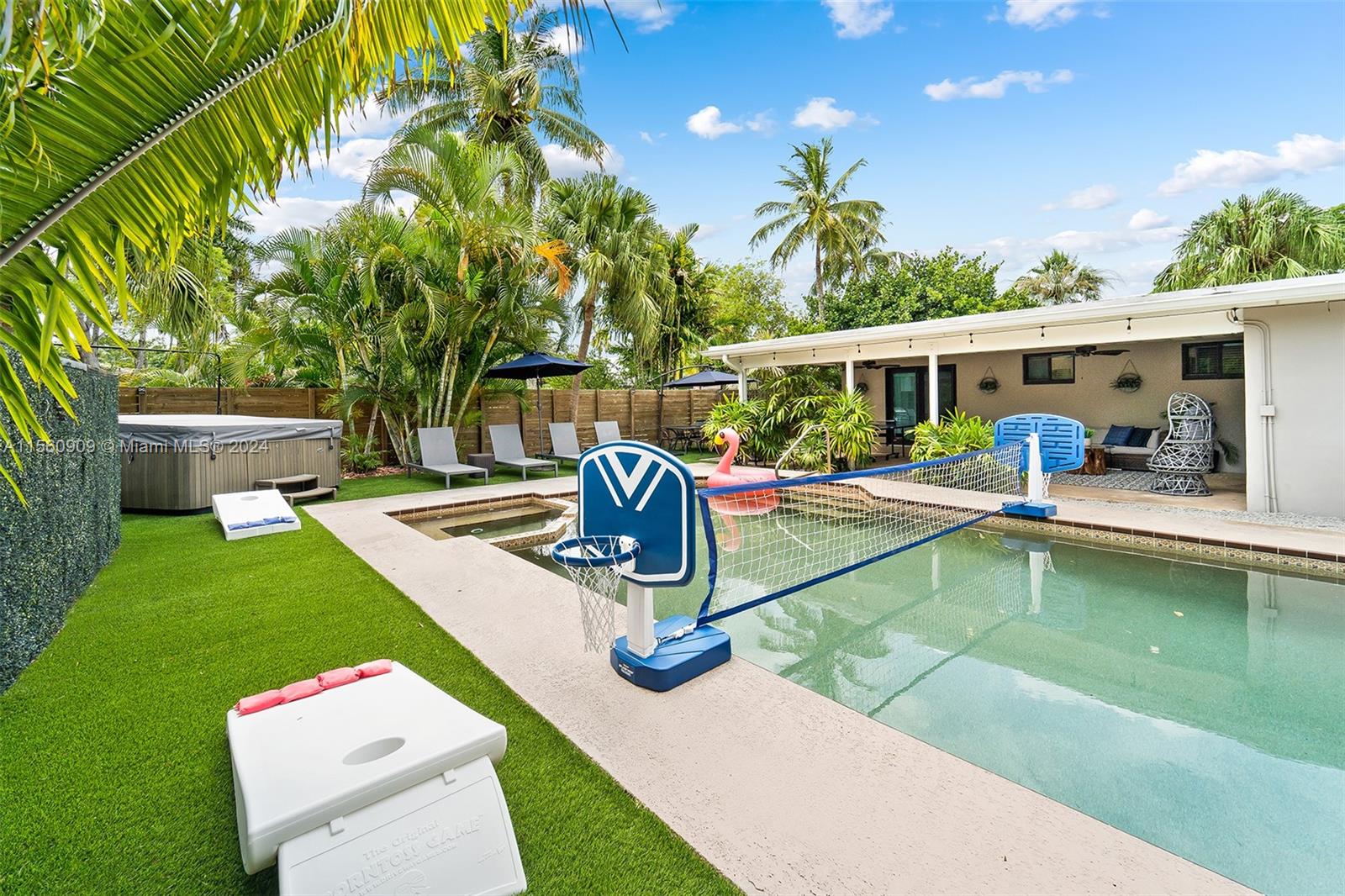 1305 Dewey St 1305, Hollywood, Florida 33019, 4 Bedrooms Bedrooms, ,3 BathroomsBathrooms,Residentiallease,For Rent,1305 Dewey St 1305,A11560909