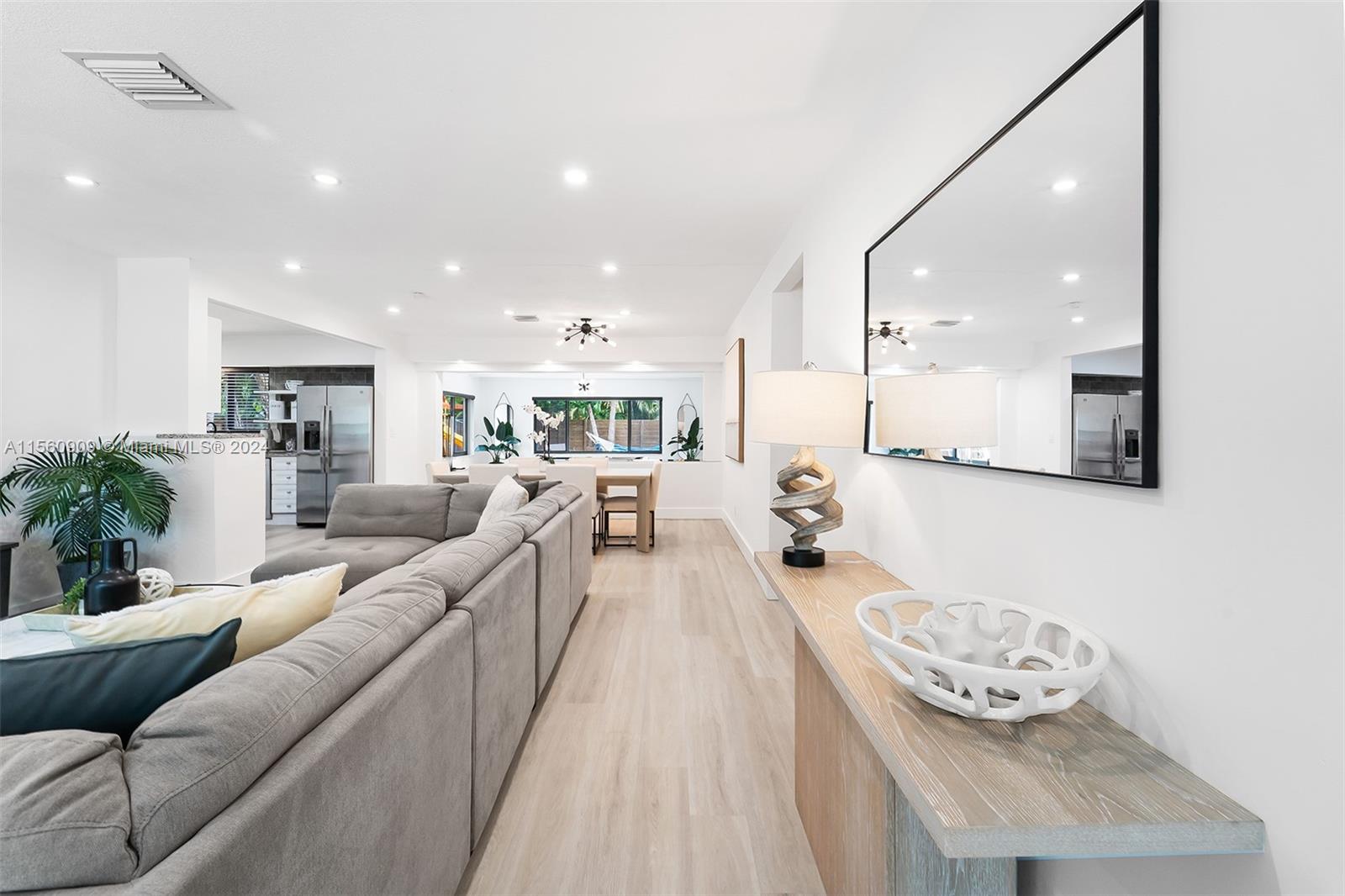 1305 Dewey St 1305, Hollywood, Florida 33019, 4 Bedrooms Bedrooms, ,3 BathroomsBathrooms,Residentiallease,For Rent,1305 Dewey St 1305,A11560909