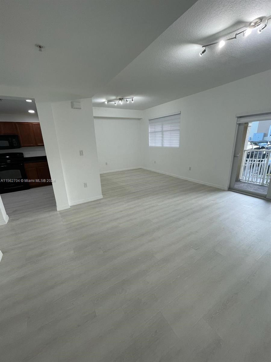 Doral, Florida 33178, 3 Bedrooms Bedrooms, ,2 BathroomsBathrooms,Residentiallease,For Rent,A11562704