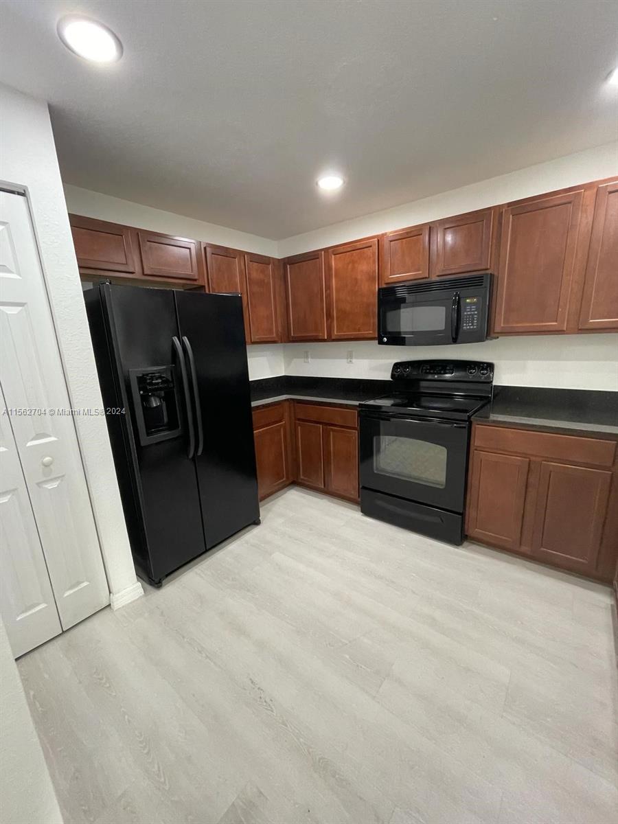 Doral, Florida 33178, 3 Bedrooms Bedrooms, ,2 BathroomsBathrooms,Residentiallease,For Rent,A11562704