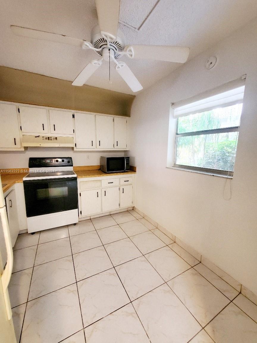 1830 N Lauderdale Ave 4110, North Lauderdale, Florida 33068, 2 Bedrooms Bedrooms, ,2 BathroomsBathrooms,Residential,For Sale,1830 N Lauderdale Ave 4110,A11563223
