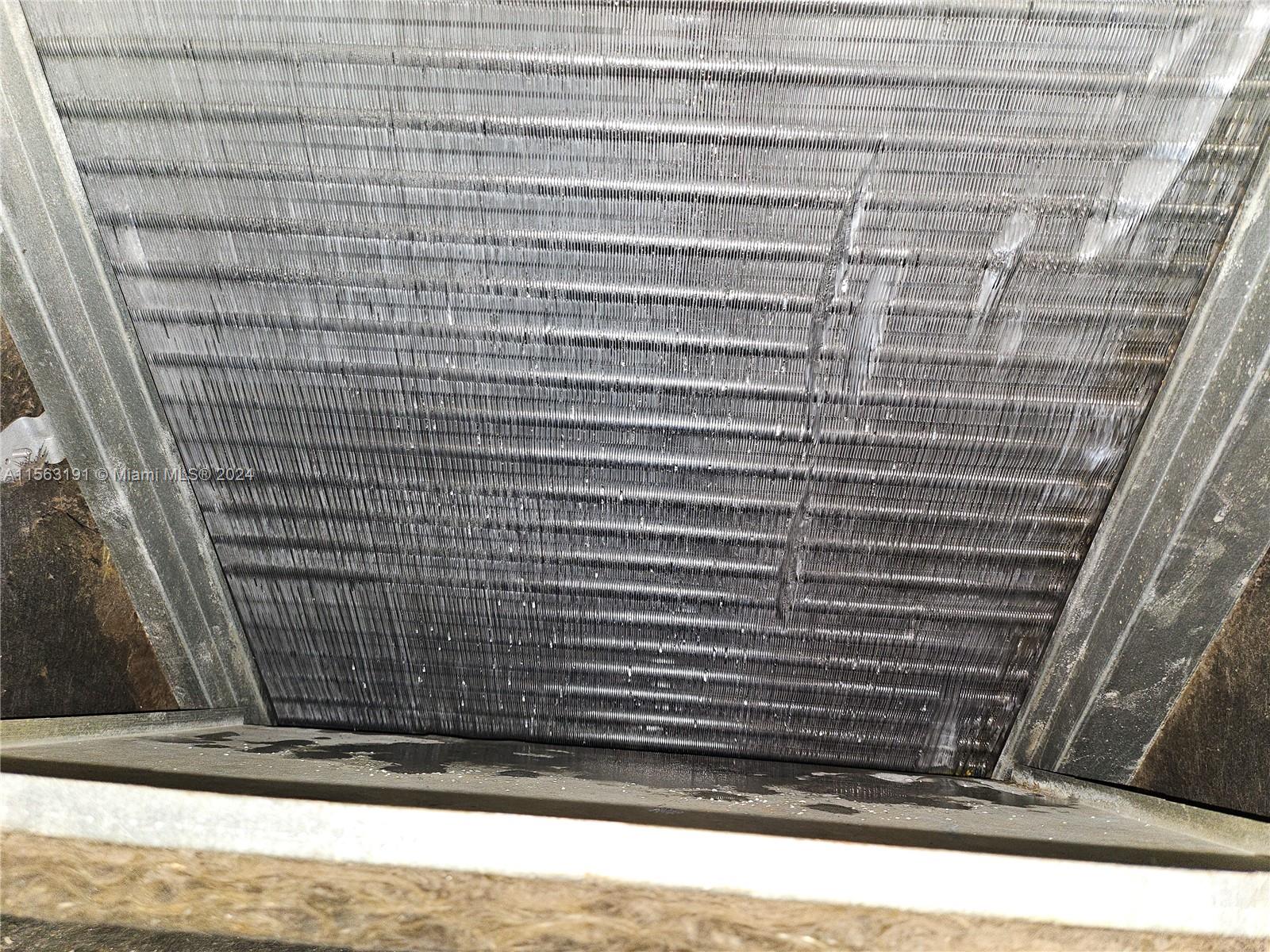 Hialeah, Florida 33015, 2 Bedrooms Bedrooms, ,2 BathroomsBathrooms,Residential,For Sale,A11563191