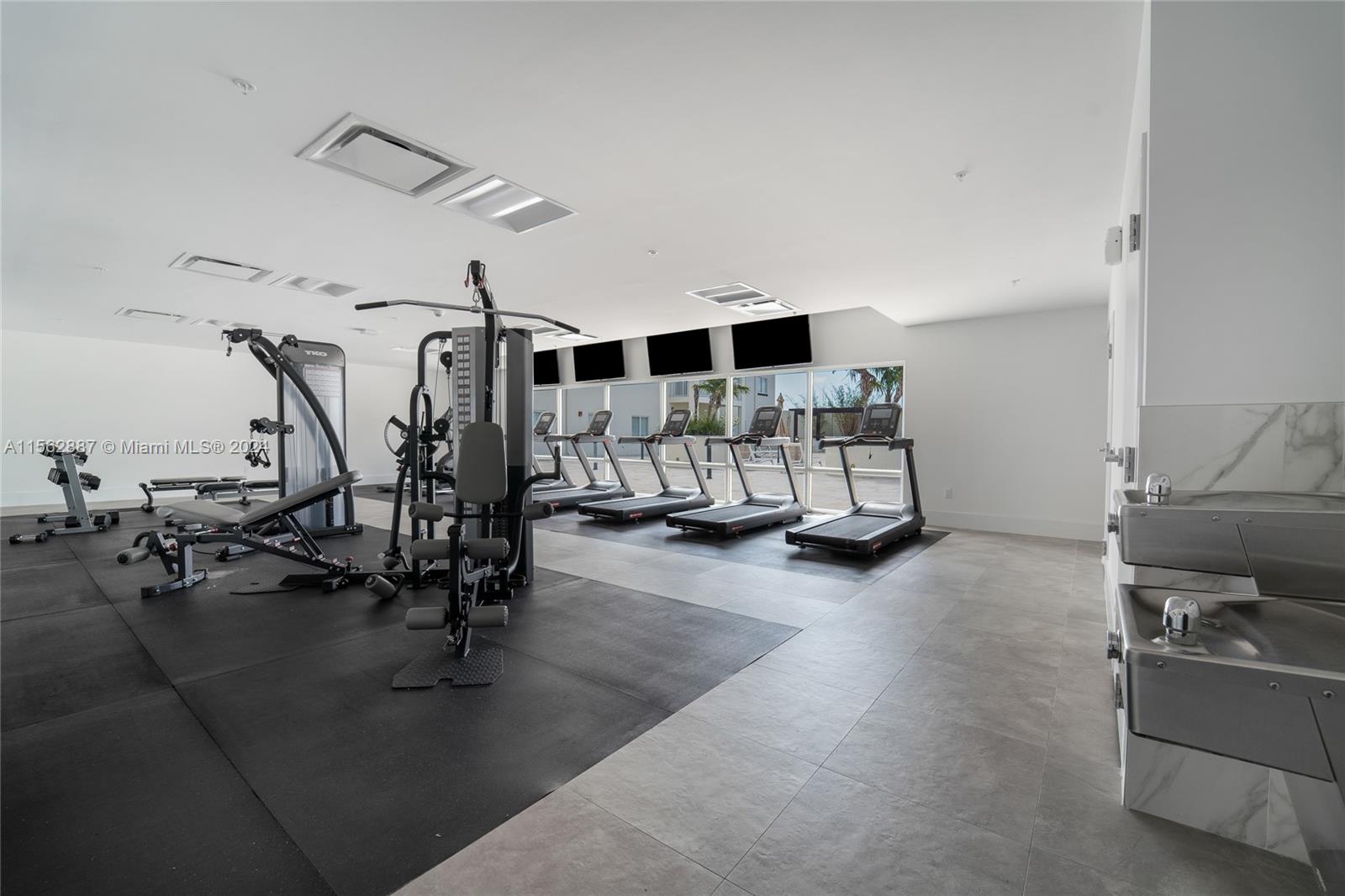 10950 NW 82nd St 413, Doral, Florida 33178, 2 Bedrooms Bedrooms, ,2 BathroomsBathrooms,Residential,For Sale,10950 NW 82nd St 413,A11562887