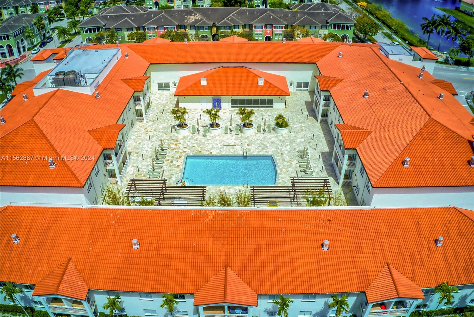 10950 NW 82nd St 413, Doral, Florida 33178, 2 Bedrooms Bedrooms, ,2 BathroomsBathrooms,Residential,For Sale,10950 NW 82nd St 413,A11562887