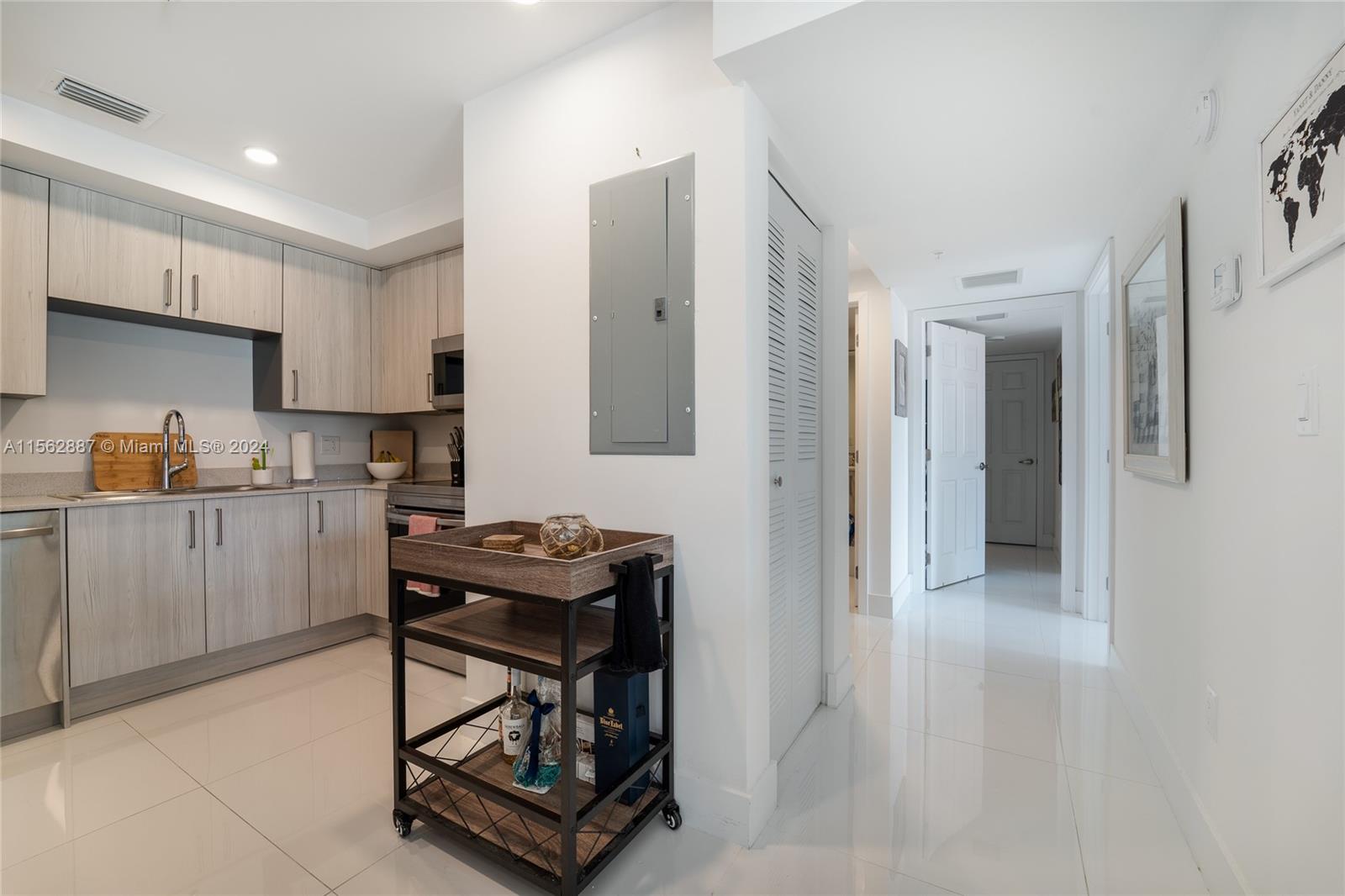 10950 NW 82nd St 413, Doral, Florida 33178, 2 Bedrooms Bedrooms, ,2 BathroomsBathrooms,Residential,For Sale,10950 NW 82nd St 413,A11562887