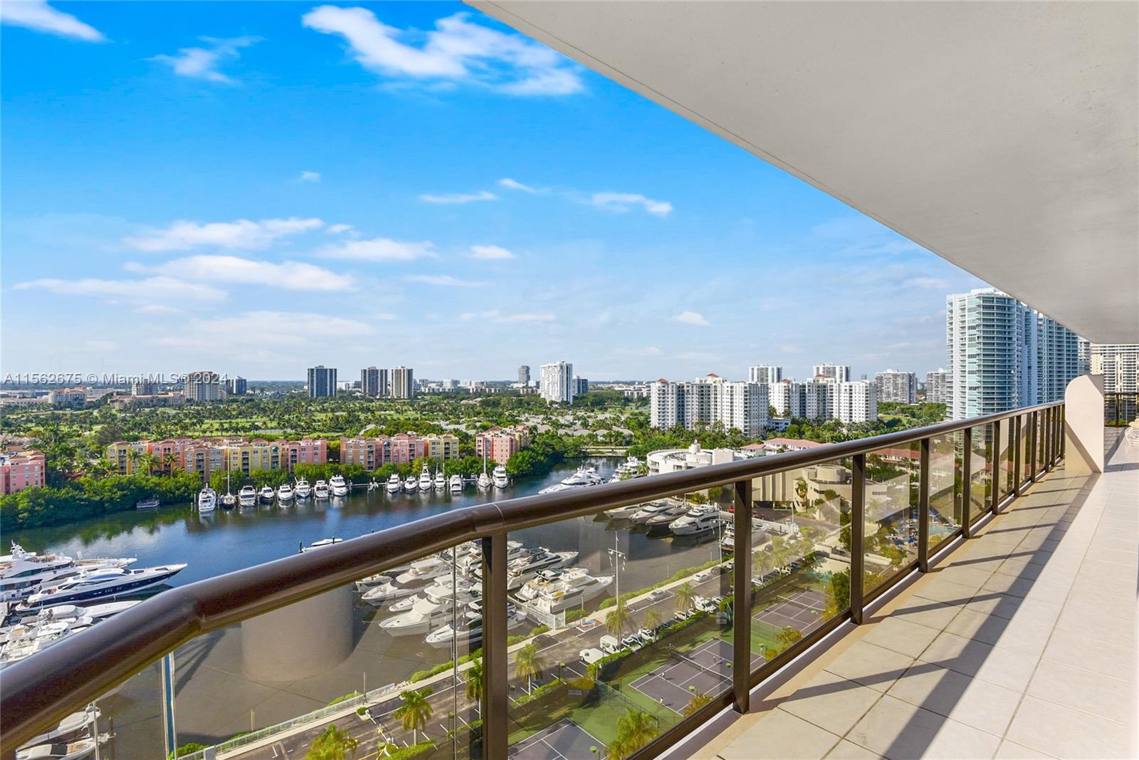 19667 Turnberry Way 18D, Aventura, Florida 33180, 2 Bedrooms Bedrooms, ,2 BathroomsBathrooms,Residential,For Sale,19667 Turnberry Way 18D,A11562675