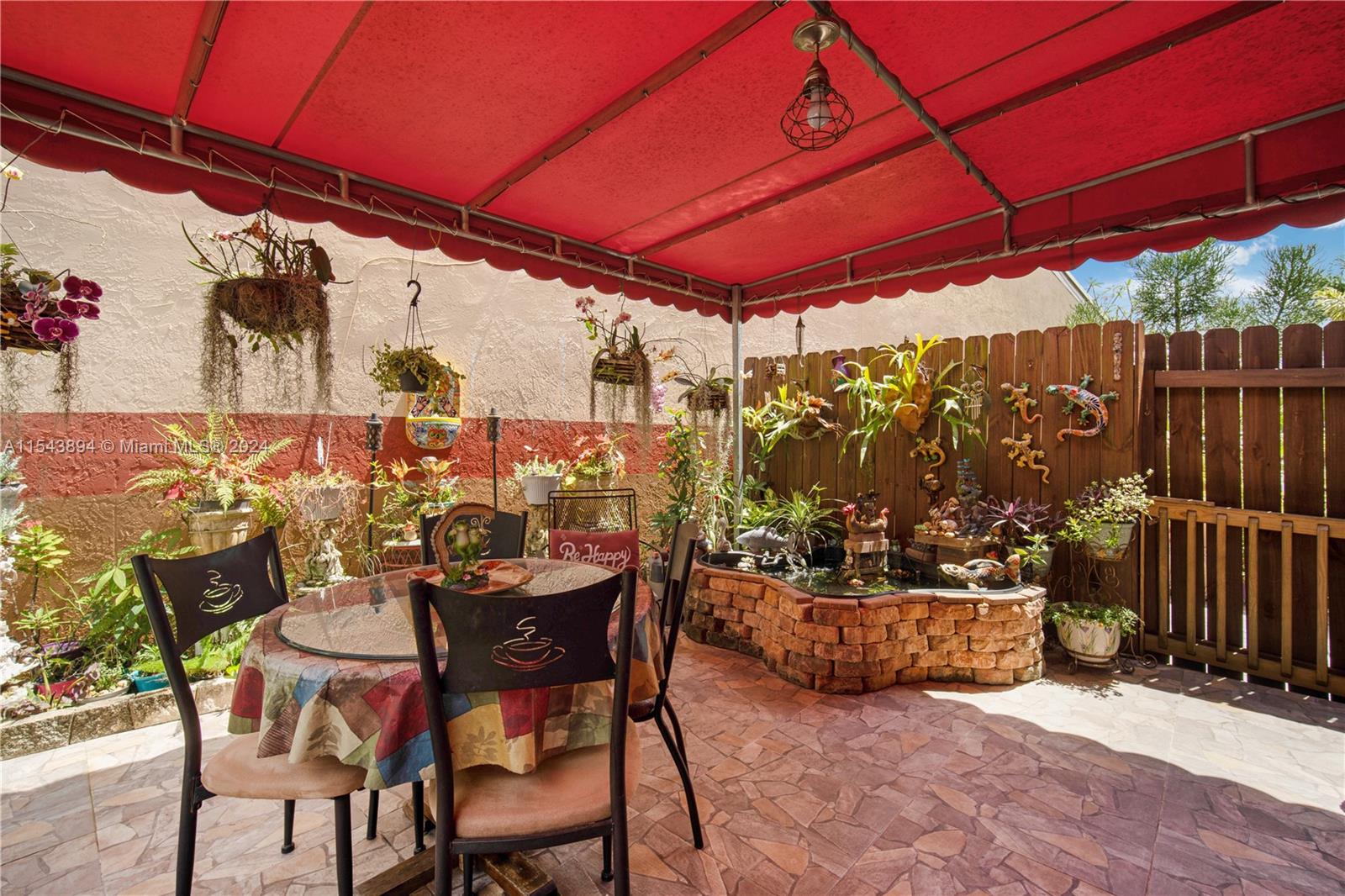 8821 SW 22nd St, Miramar, Florida 33025, 3 Bedrooms Bedrooms, ,2 BathroomsBathrooms,Residential,For Sale,8821 SW 22nd St,A11543894